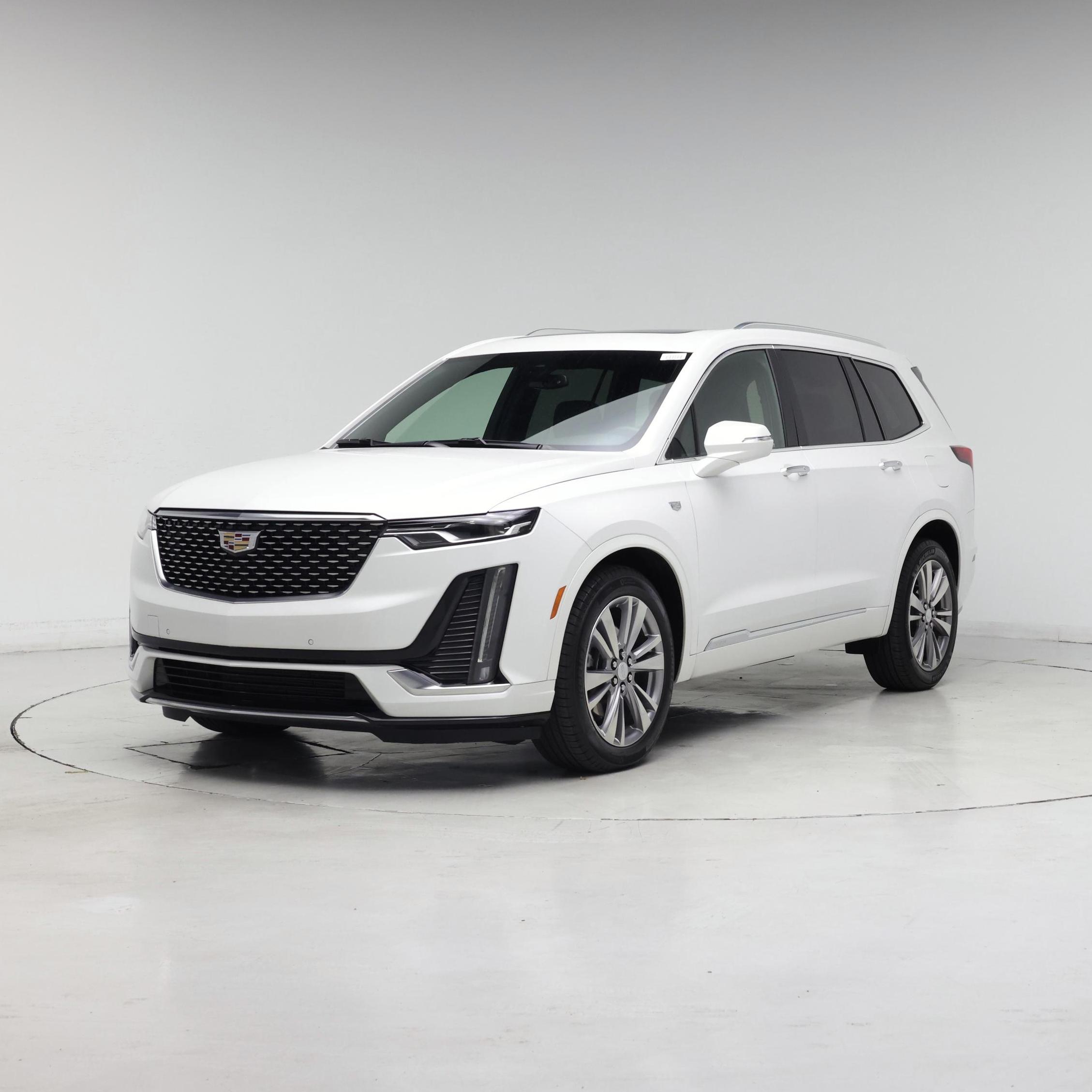 Thumbnail: 2022 Cadillac XT6 - 4