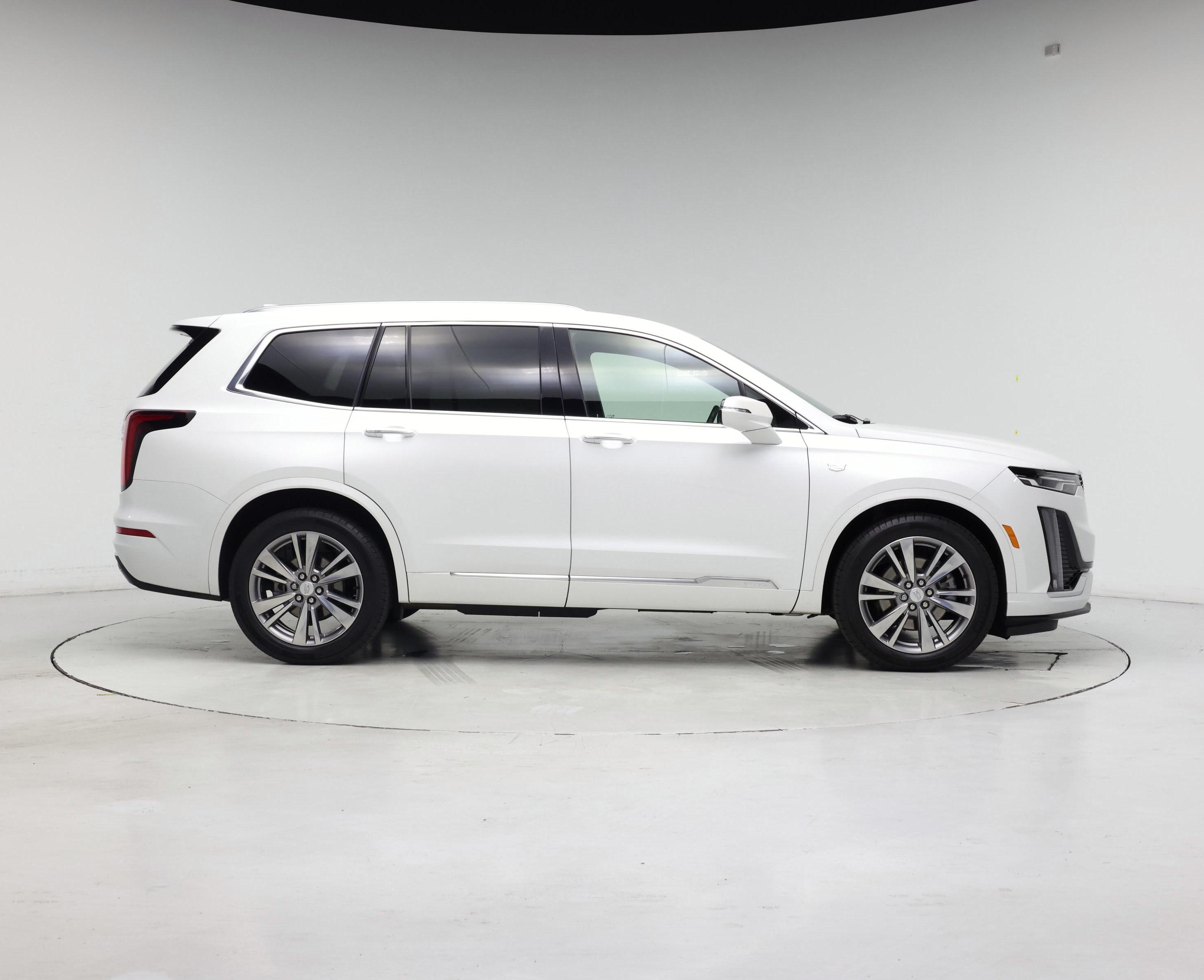 Thumbnail: 2022 Cadillac XT6 - 7