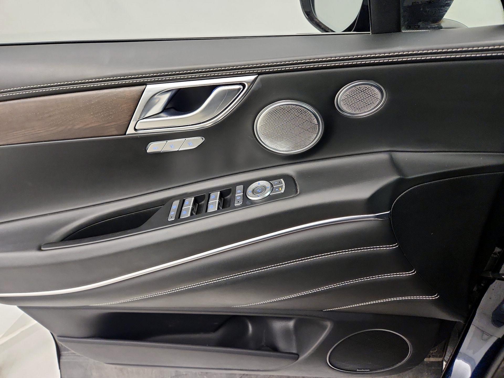 Thumbnail: 2023 Genesis GV80 - 12