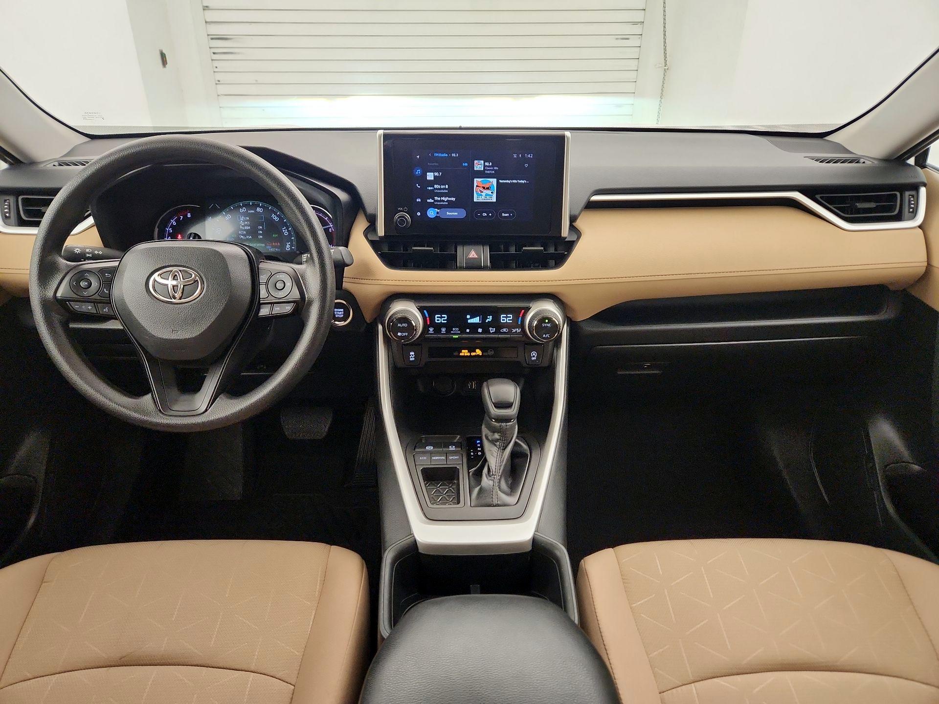 Thumbnail: 2024 Toyota RAV4 - 9