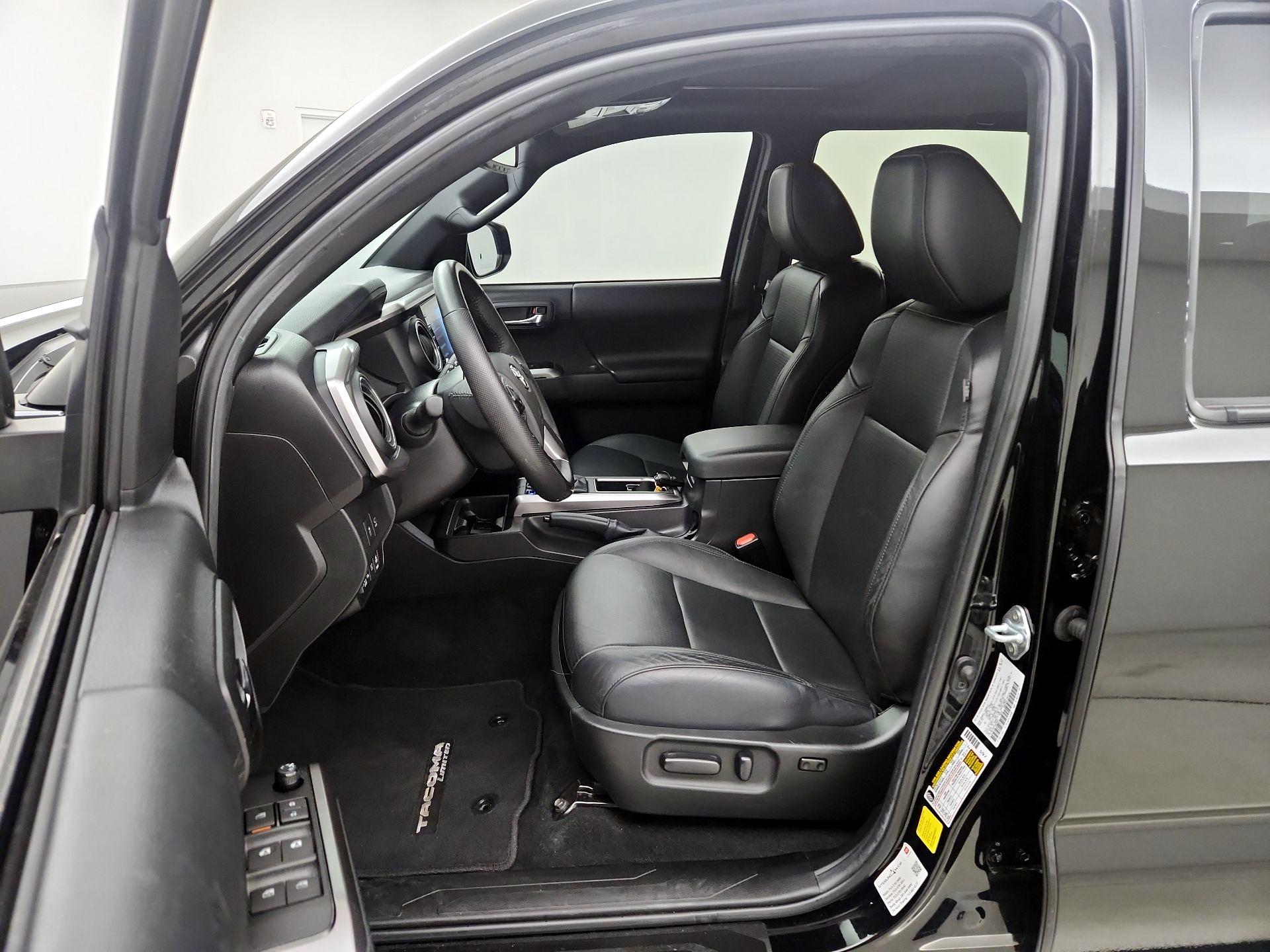 Thumbnail: 2023 Toyota Tacoma - 11