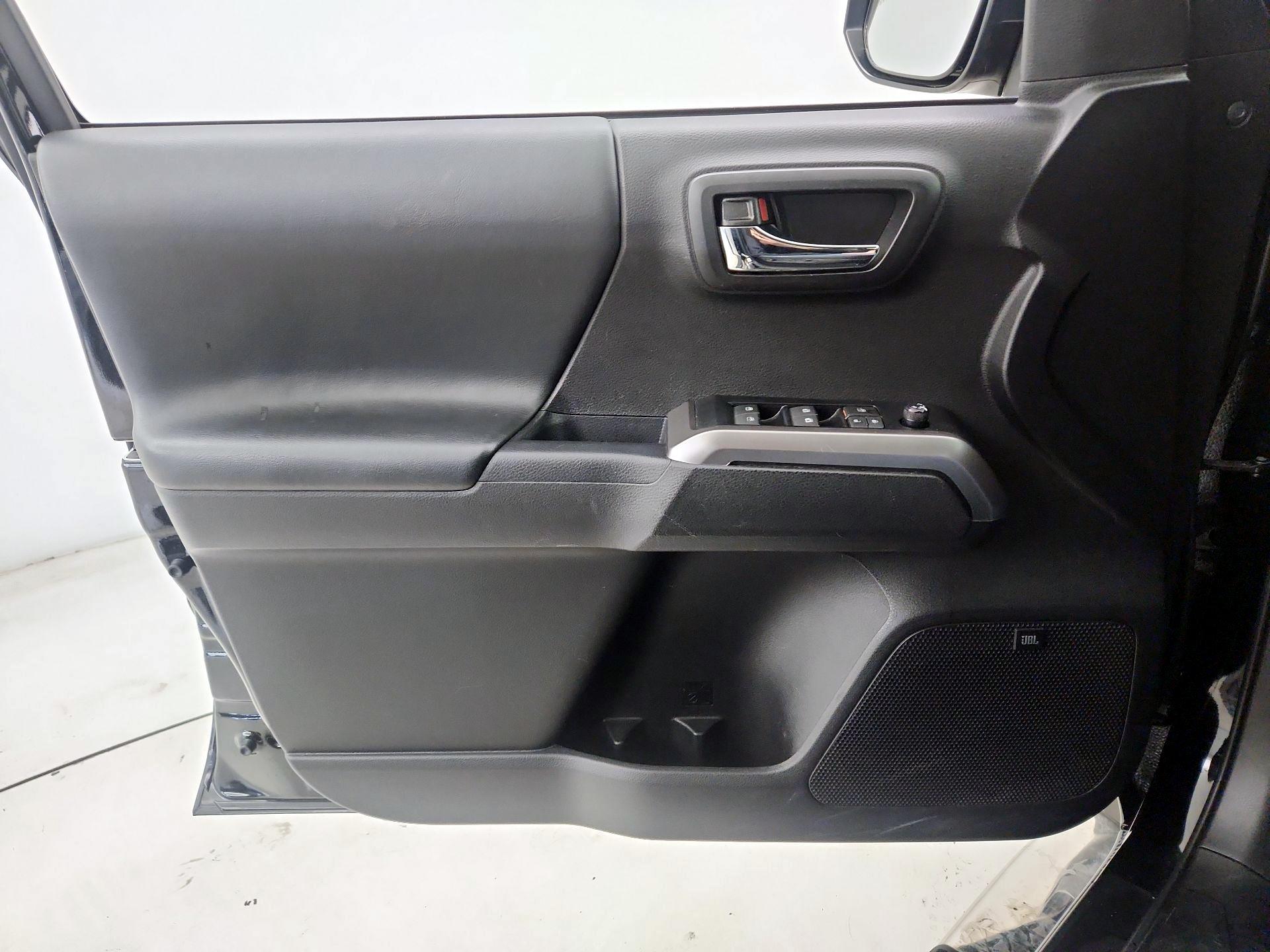 Thumbnail: 2023 Toyota Tacoma - 12