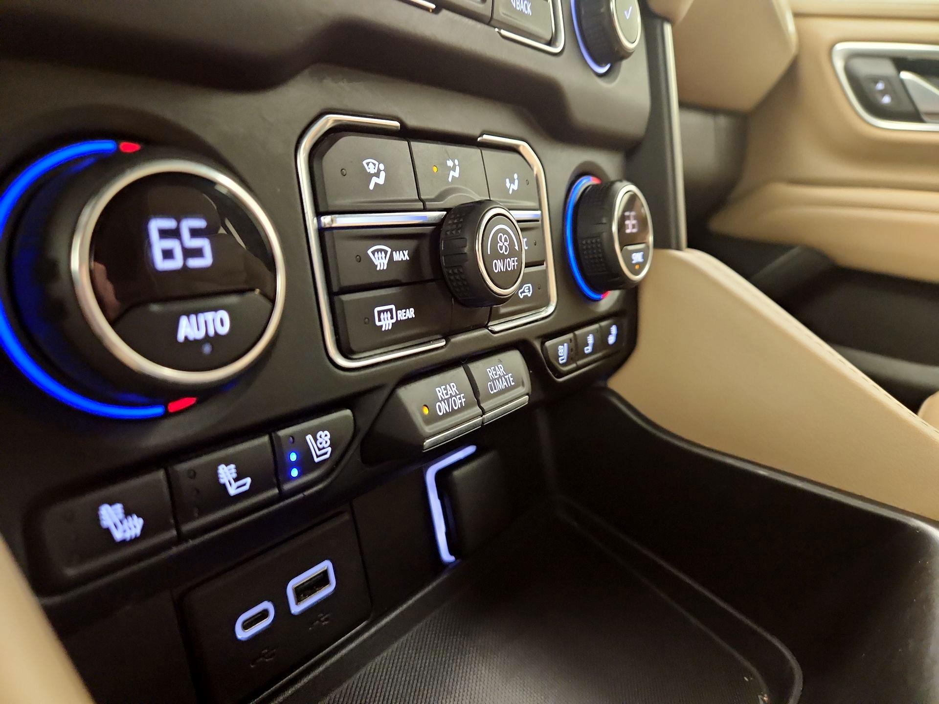 Thumbnail: 2021 Chevrolet Suburban - 17