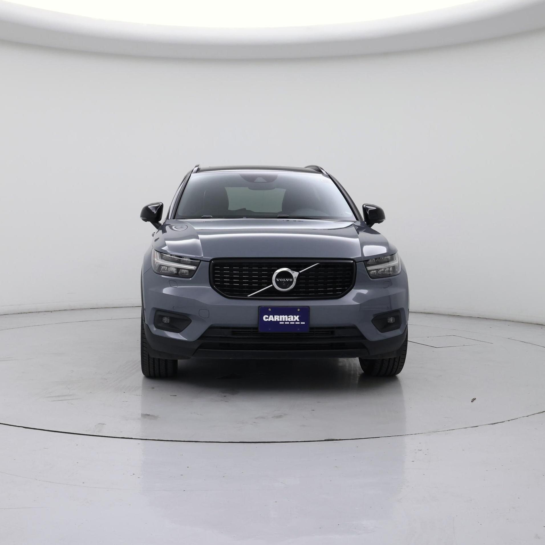 Thumbnail: 2022 Volvo XC40 - 5