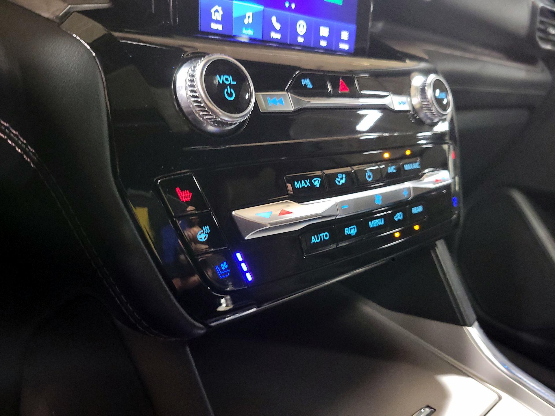 Thumbnail: 2023 Ford Explorer - 16