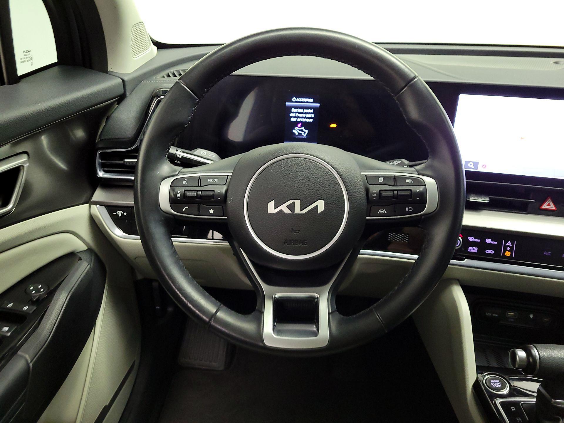 Thumbnail: 2023 Kia Sportage - 10
