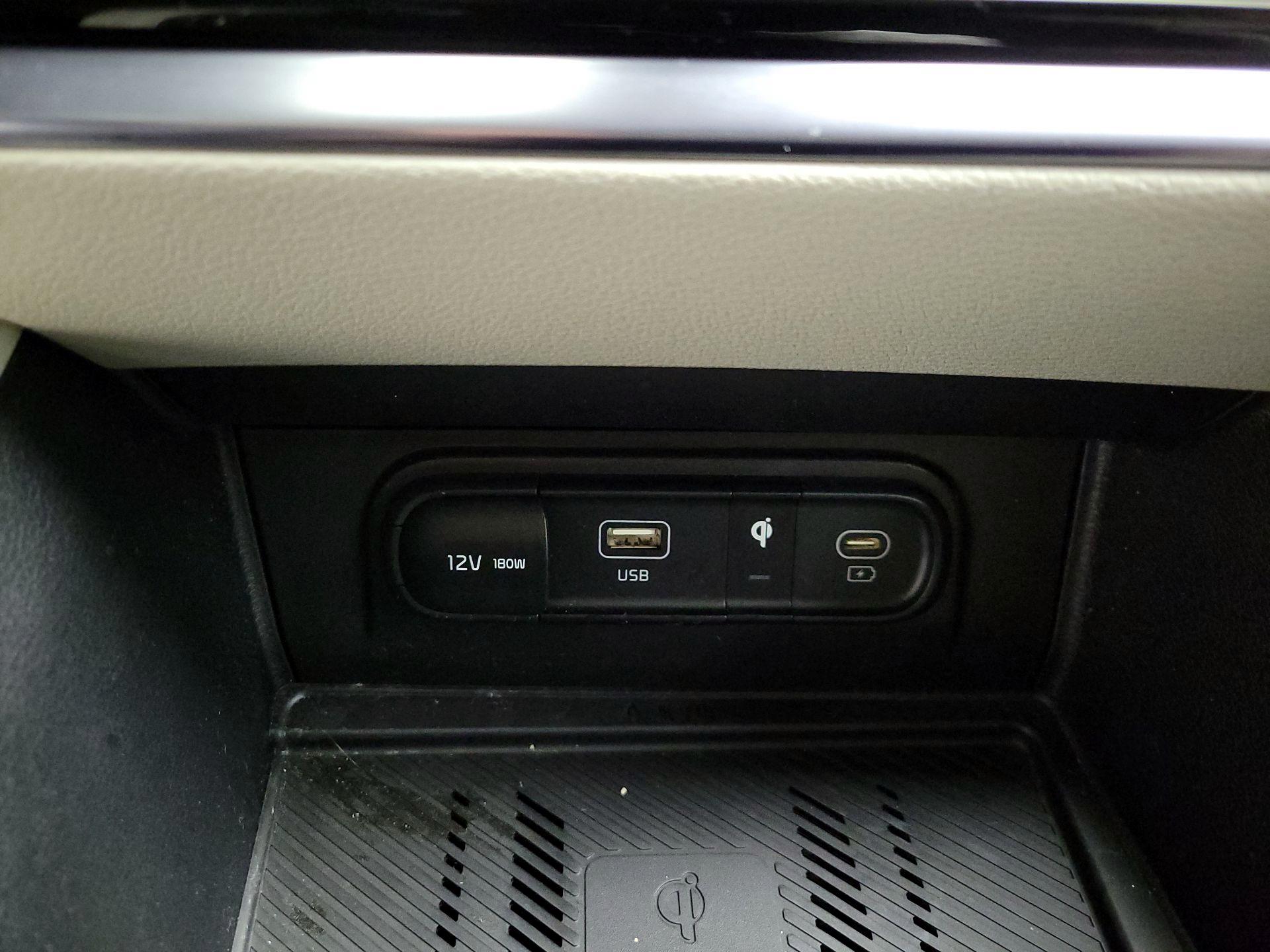 Thumbnail: 2023 Kia Sportage - 19