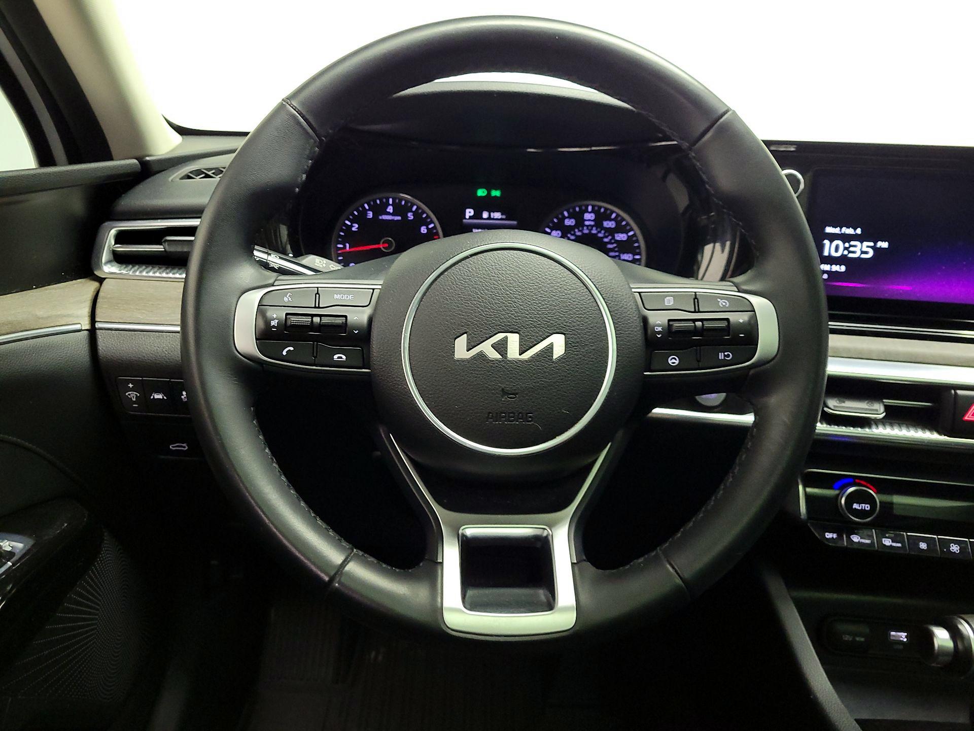 Thumbnail: 2023 Kia K5 - 10