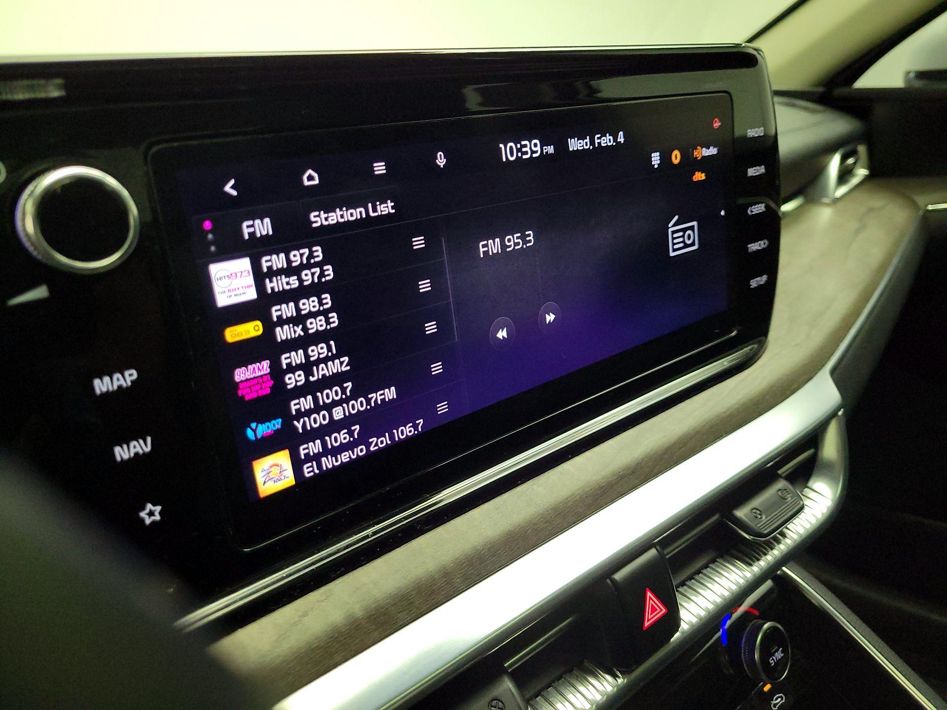 Thumbnail: 2023 Kia K5 - 16