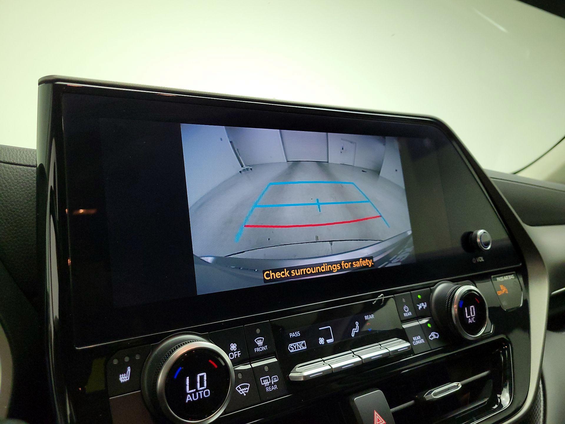 Thumbnail: 2023 Toyota Highlander - 14