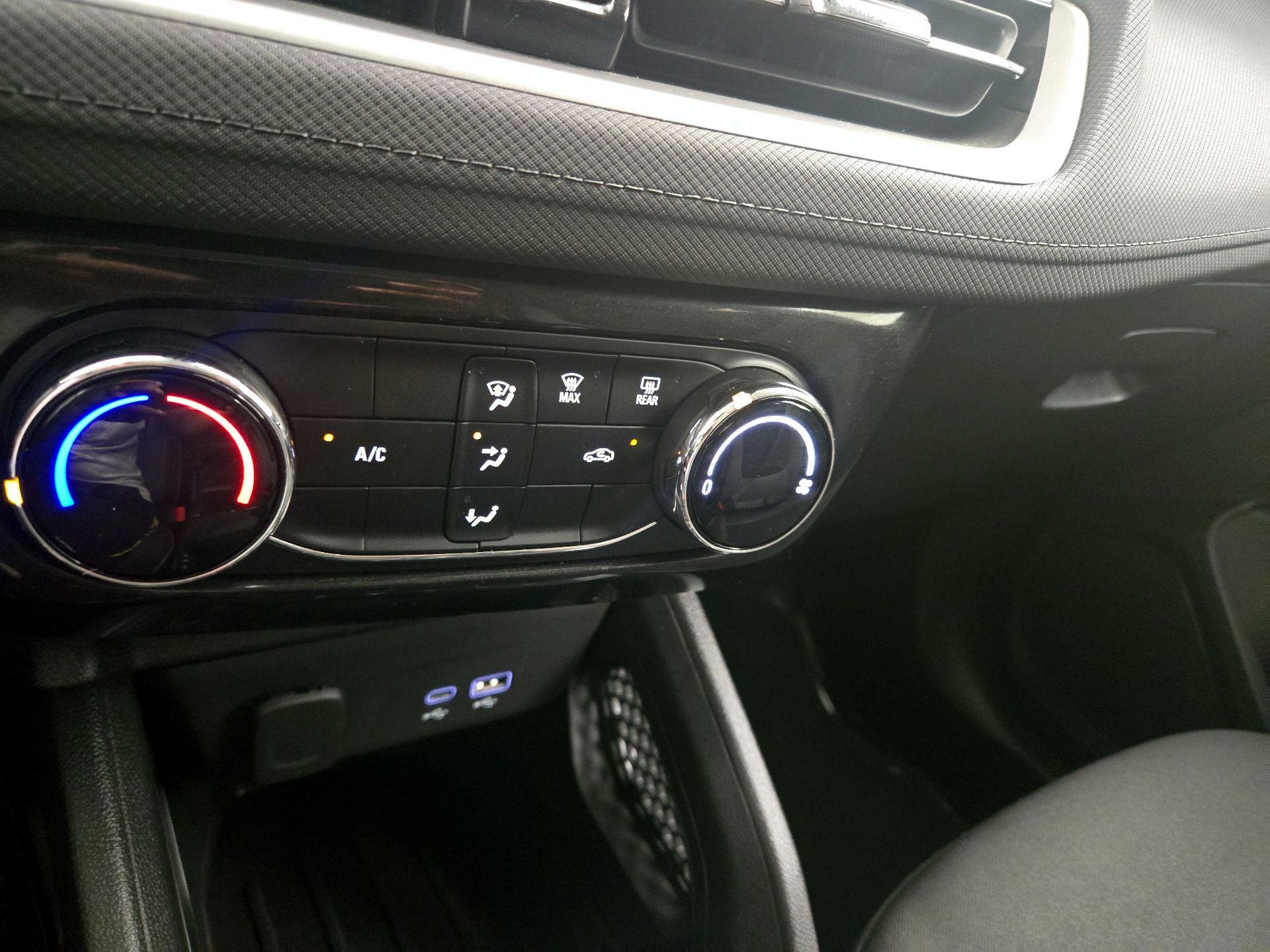 Thumbnail: 2025 Chevrolet TrailBlazer - 16