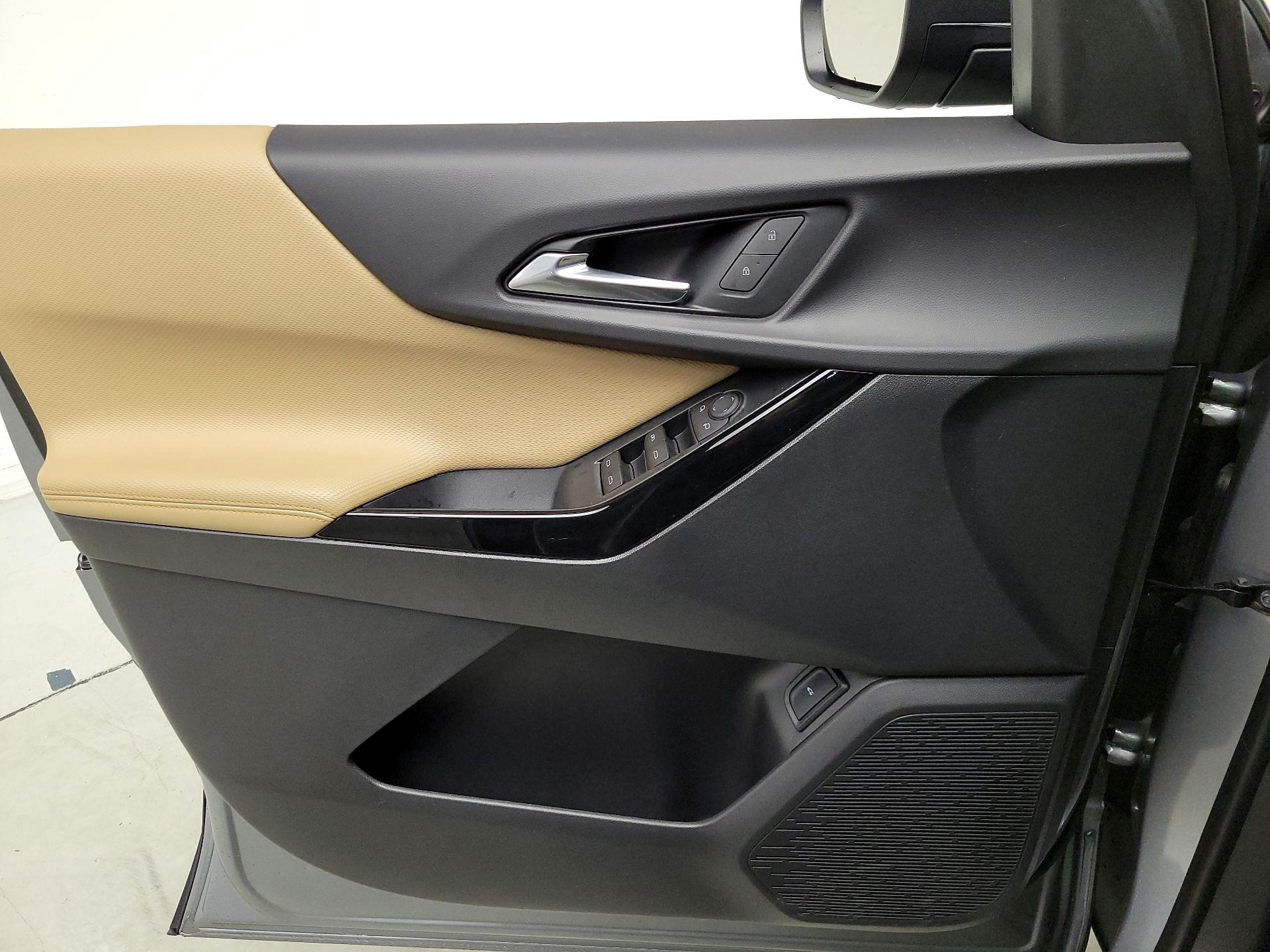 Thumbnail: 2026 Chevrolet Equinox - 12