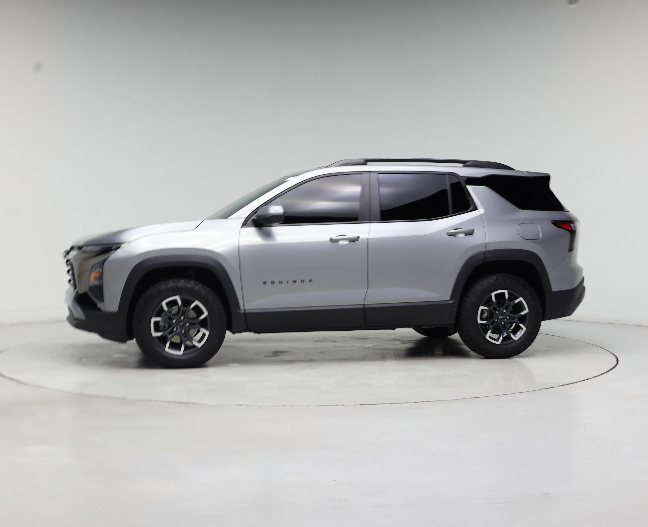 Thumbnail: 2026 Chevrolet Equinox - 3