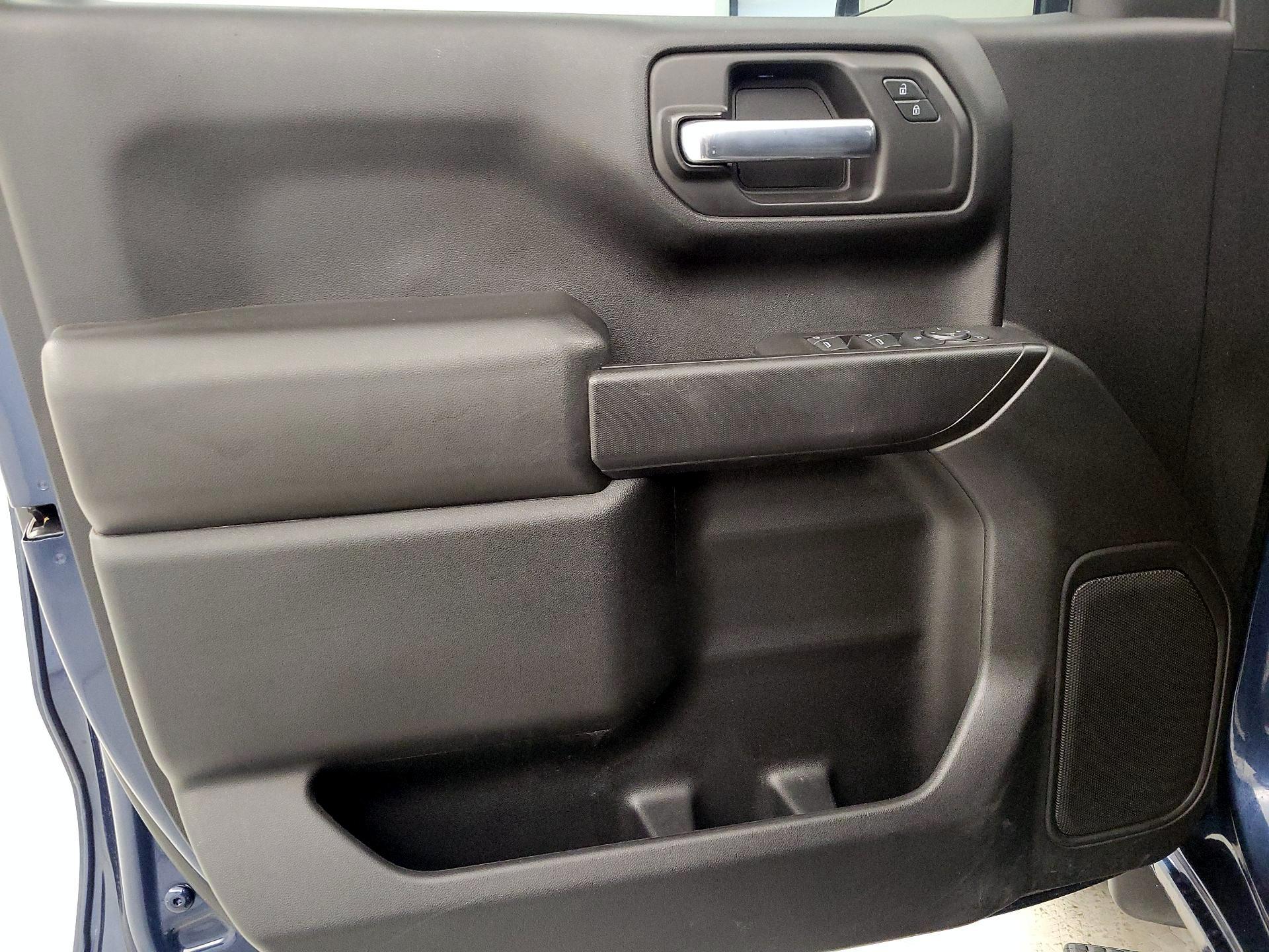 Thumbnail: 2021 Chevrolet Silverado 1500 - 12