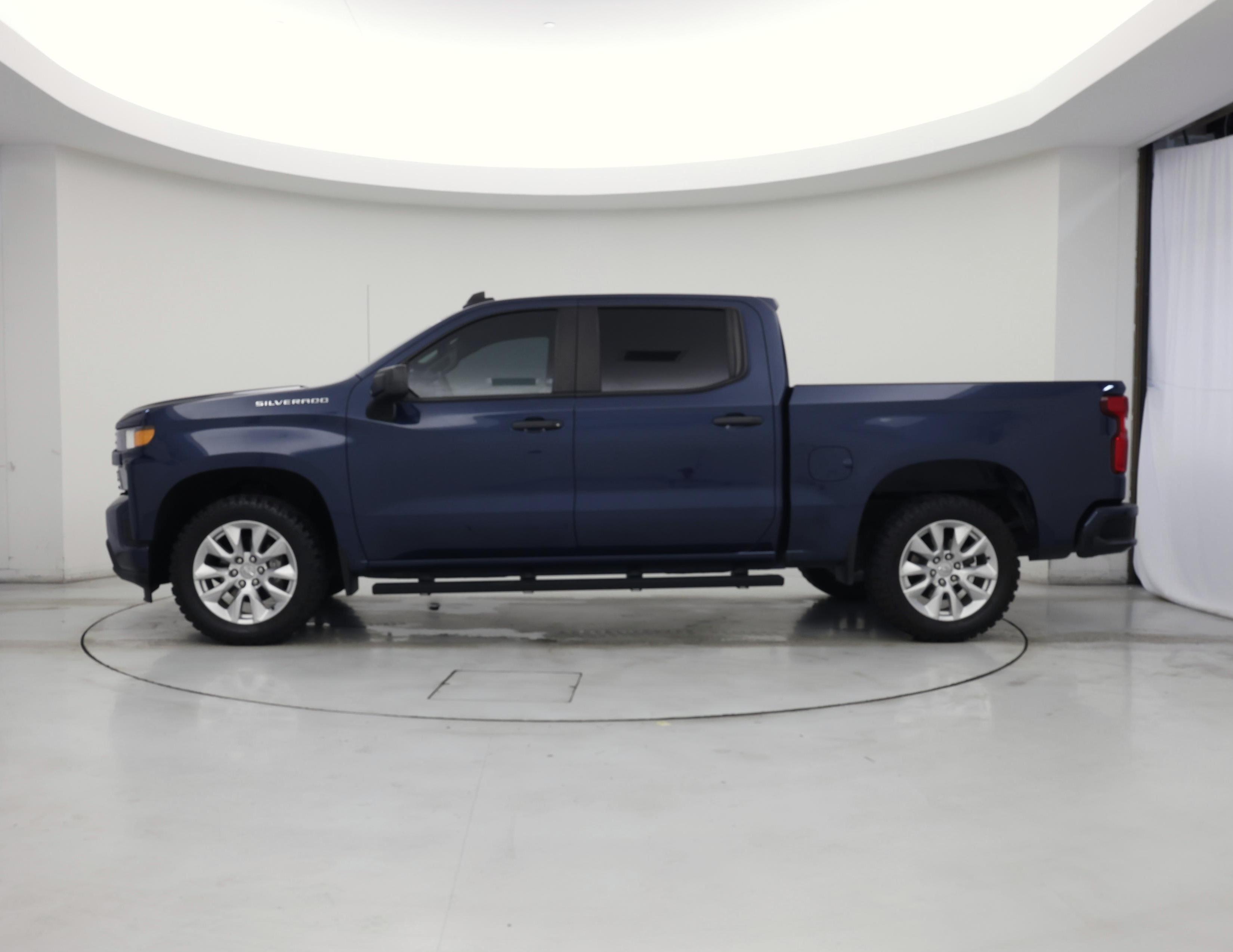 Thumbnail: 2021 Chevrolet Silverado 1500 - 3