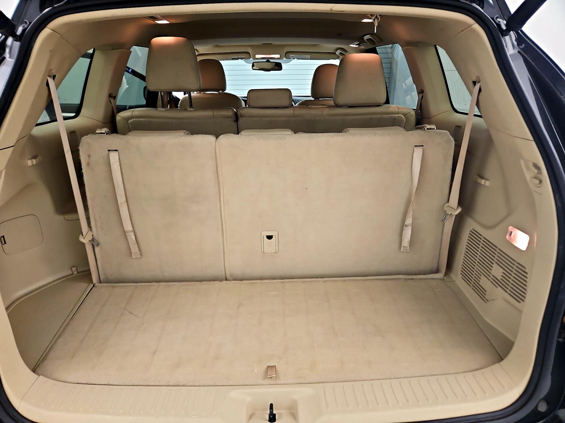 Thumbnail: 2015 Toyota Highlander - 17