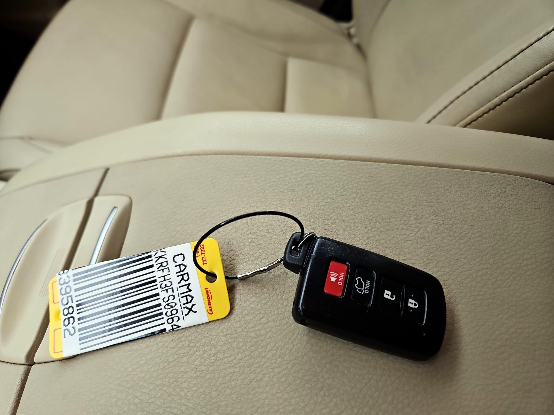 Thumbnail: 2015 Toyota Highlander - 19