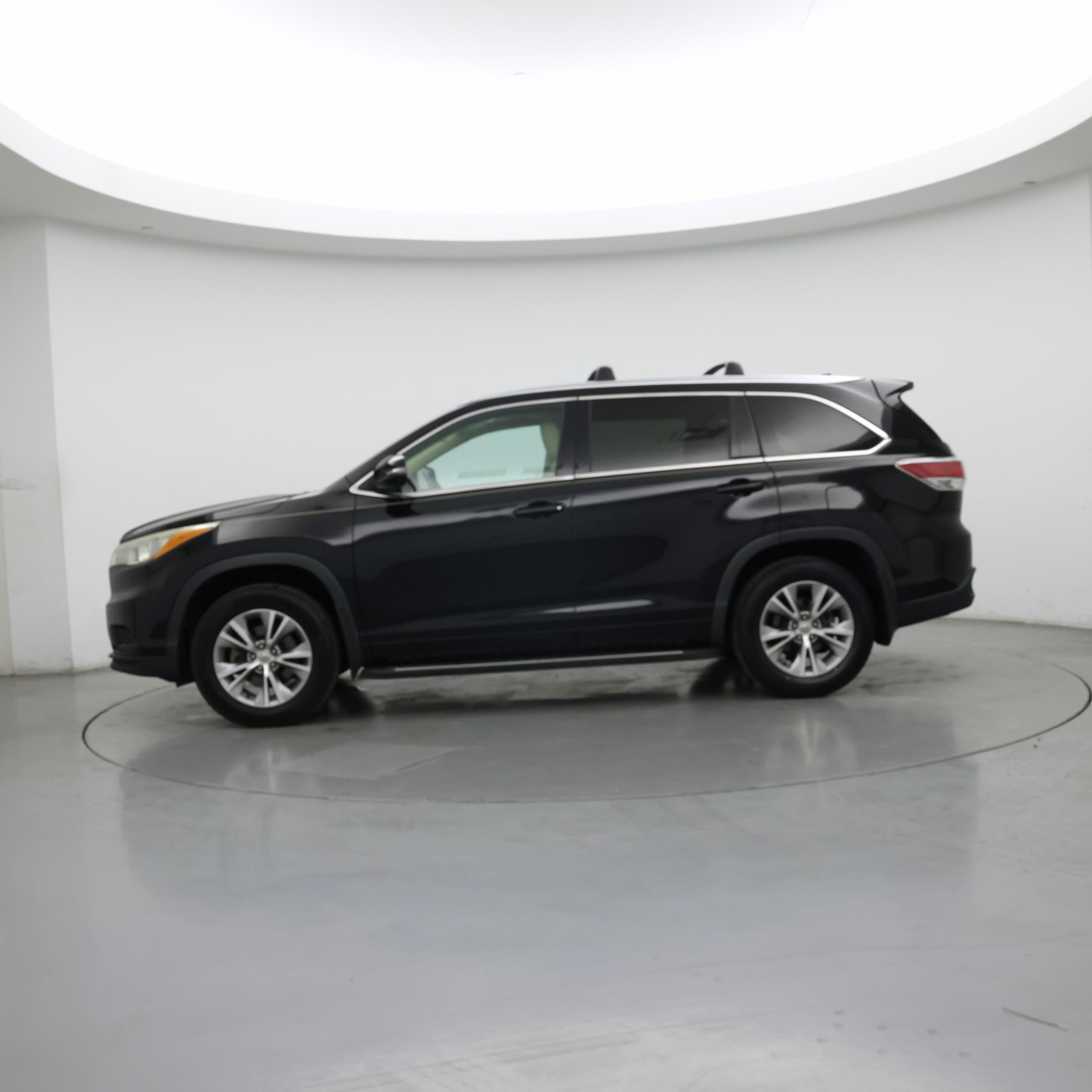 Thumbnail: 2015 Toyota Highlander - 3
