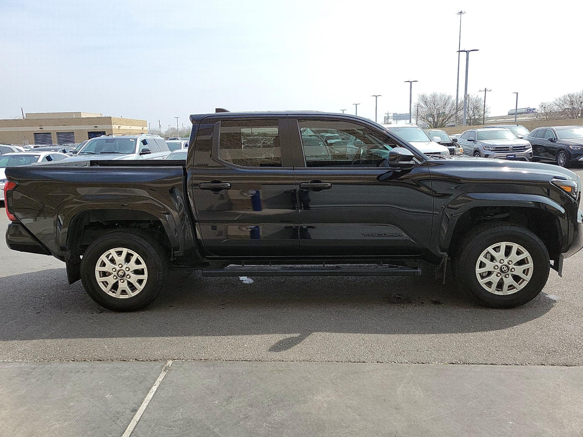 Thumbnail: 2024 Toyota Tacoma - 4