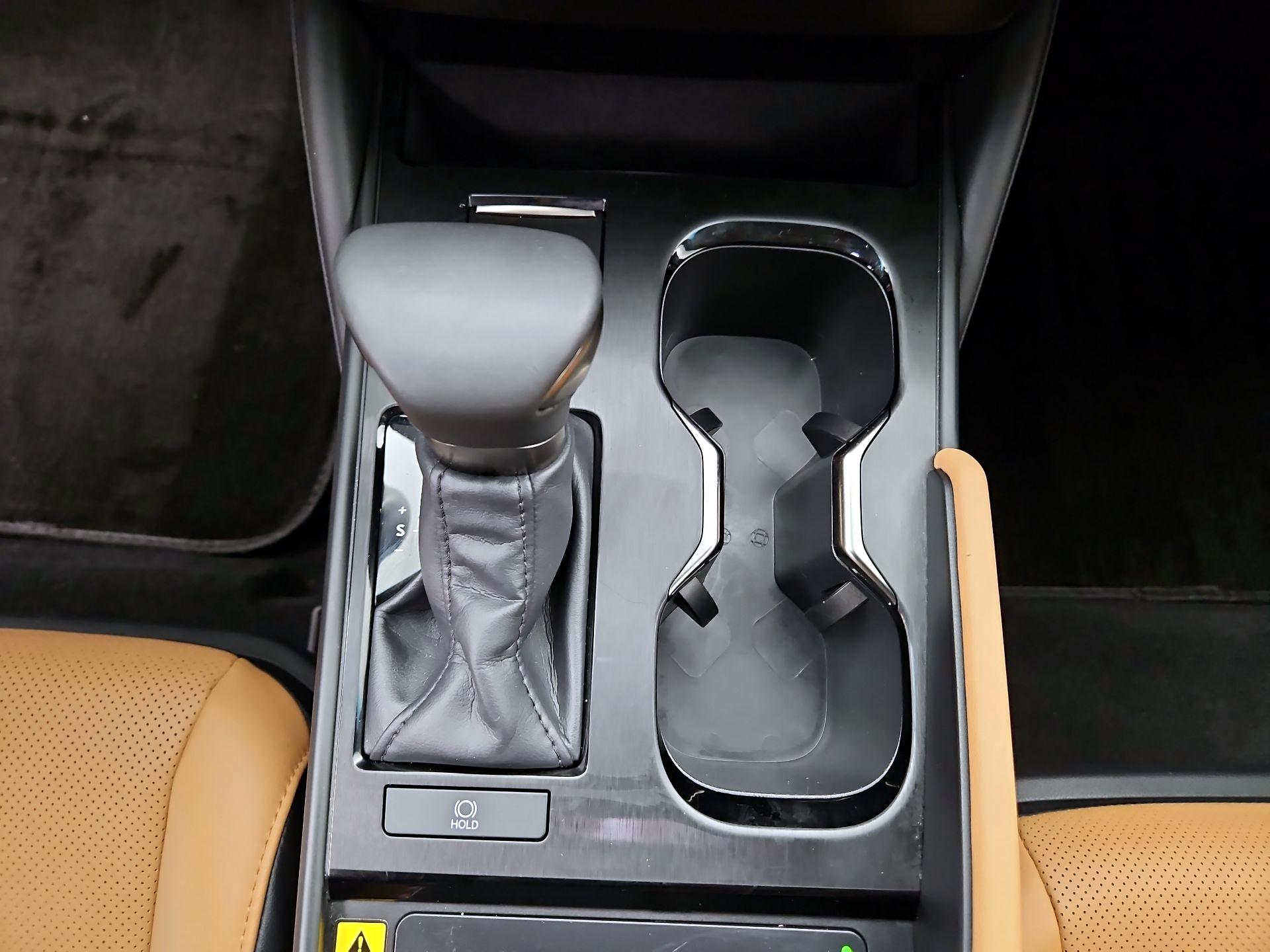 Thumbnail: 2025 Lexus ES - 17