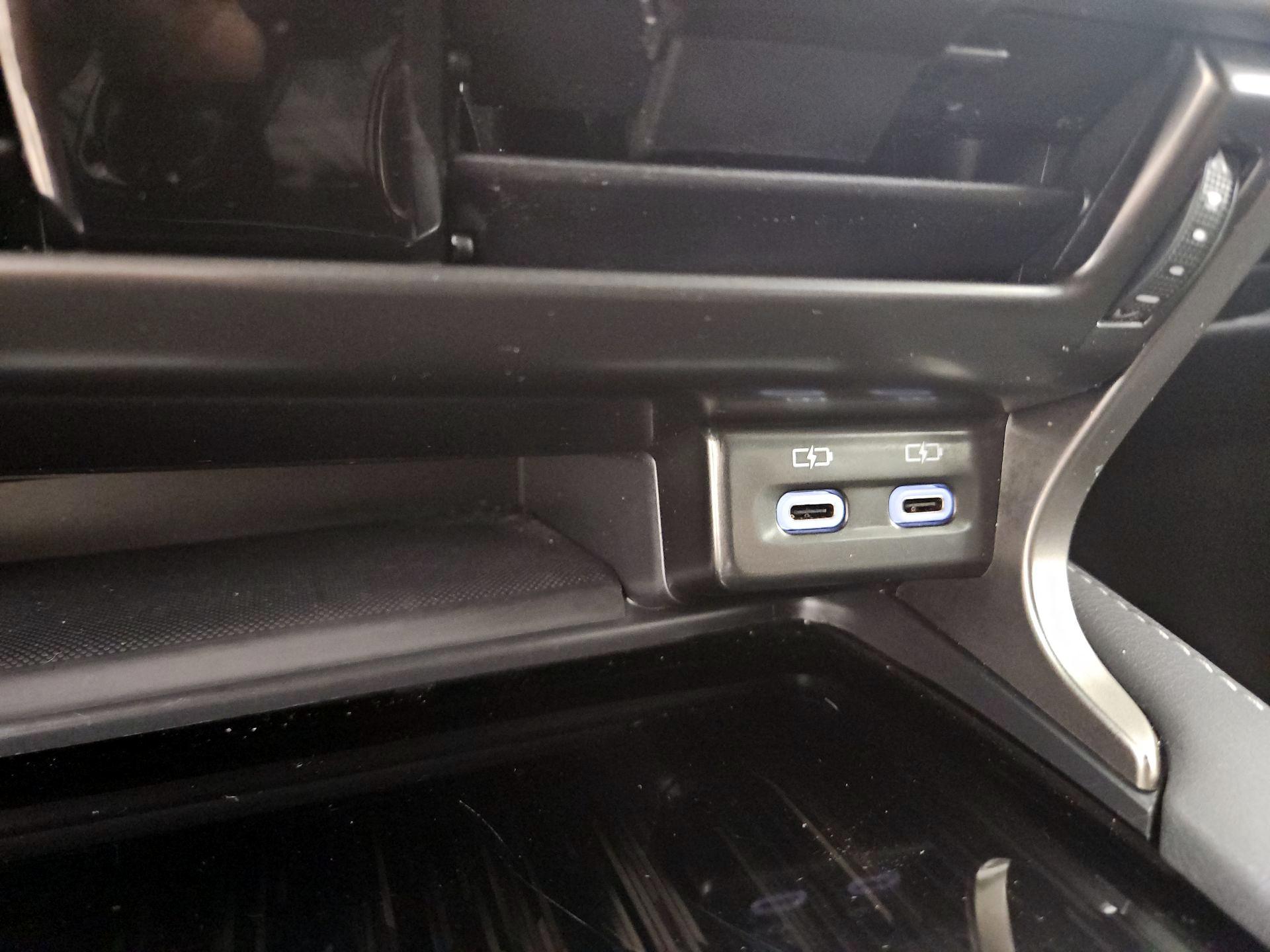 Thumbnail: 2023 Lexus RX - 18