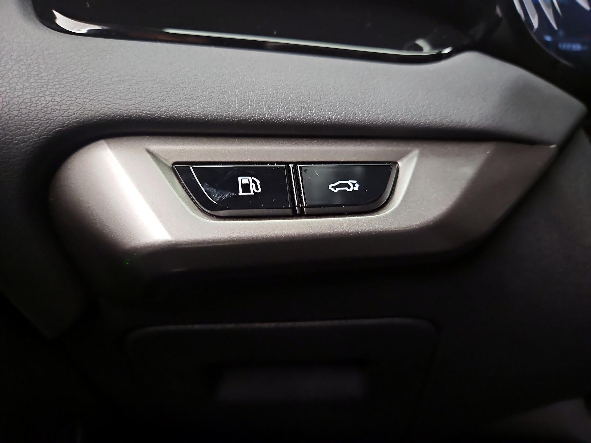 Thumbnail: 2025 Lexus RX - 13