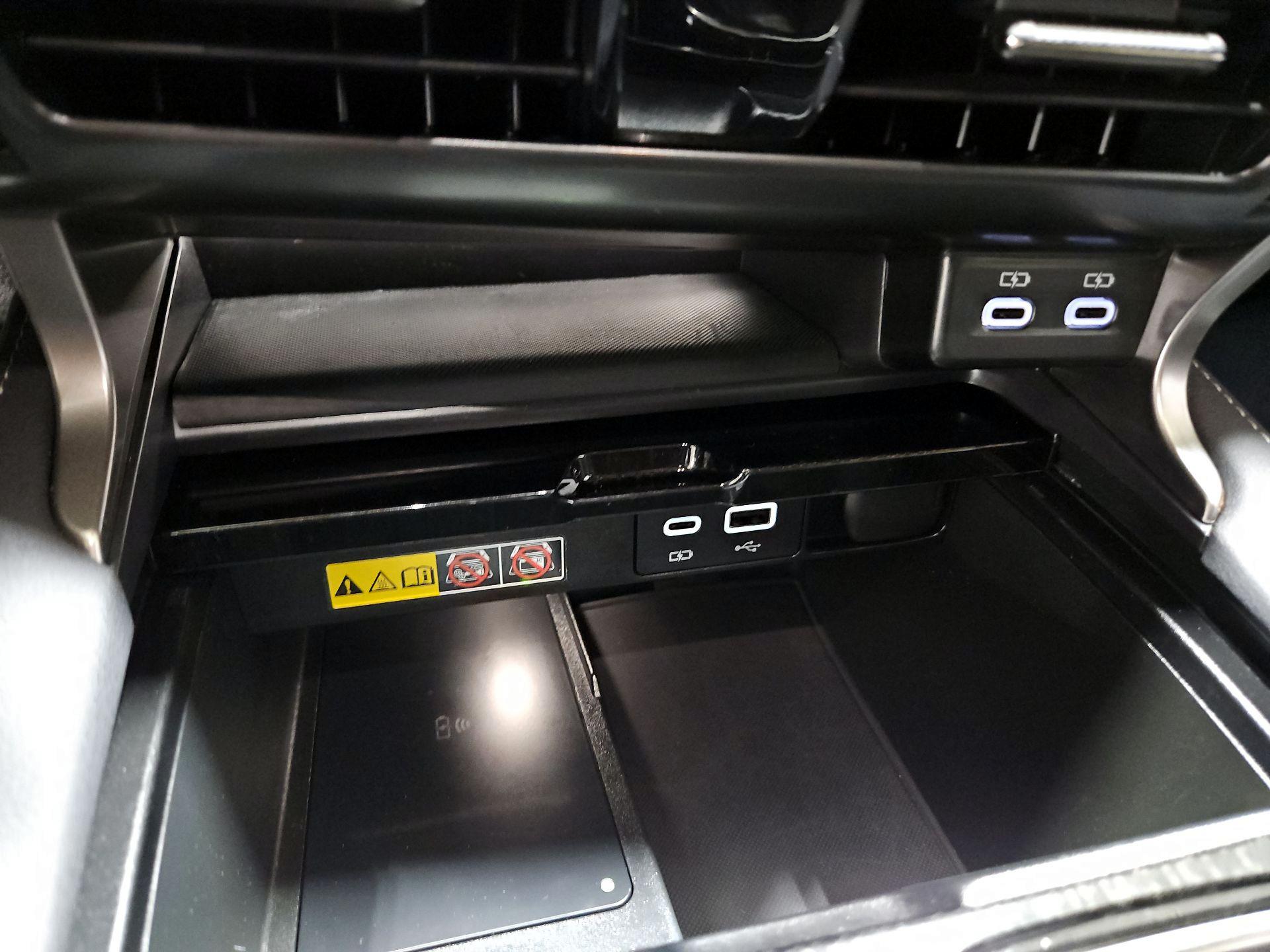 Thumbnail: 2025 Lexus RX - 18