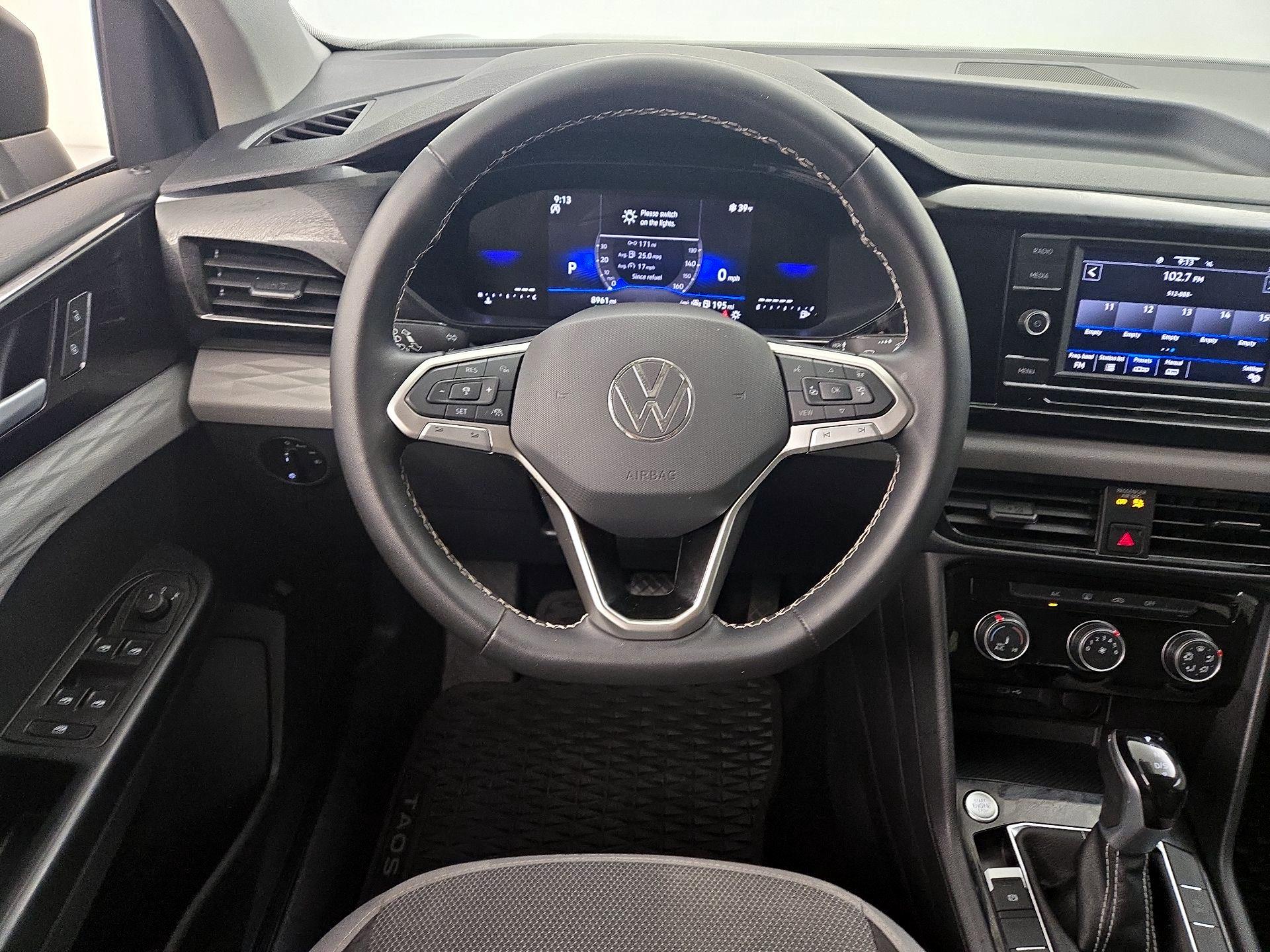 Thumbnail: 2024 Volkswagen Taos - 10