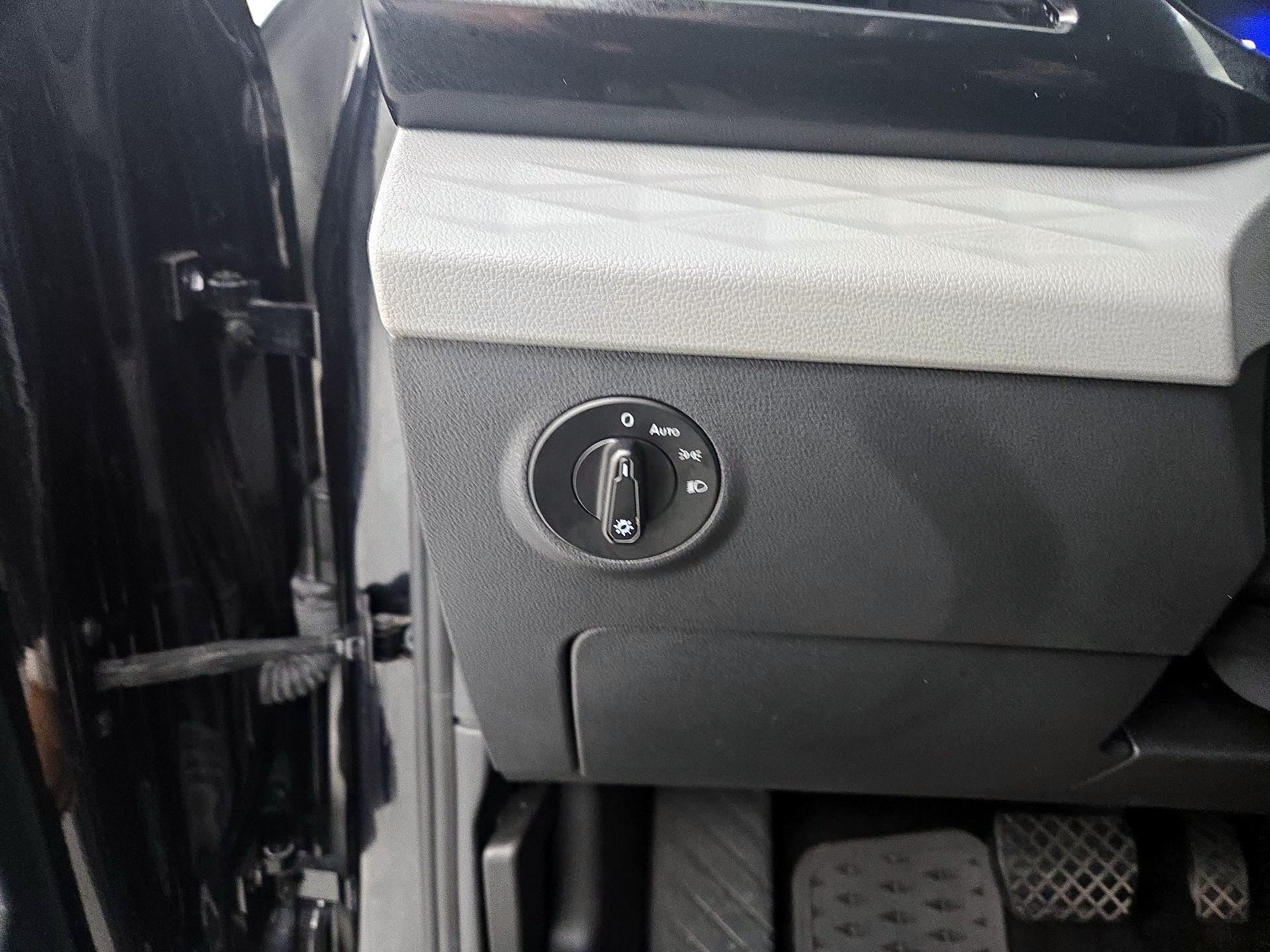 Thumbnail: 2024 Volkswagen Taos - 13