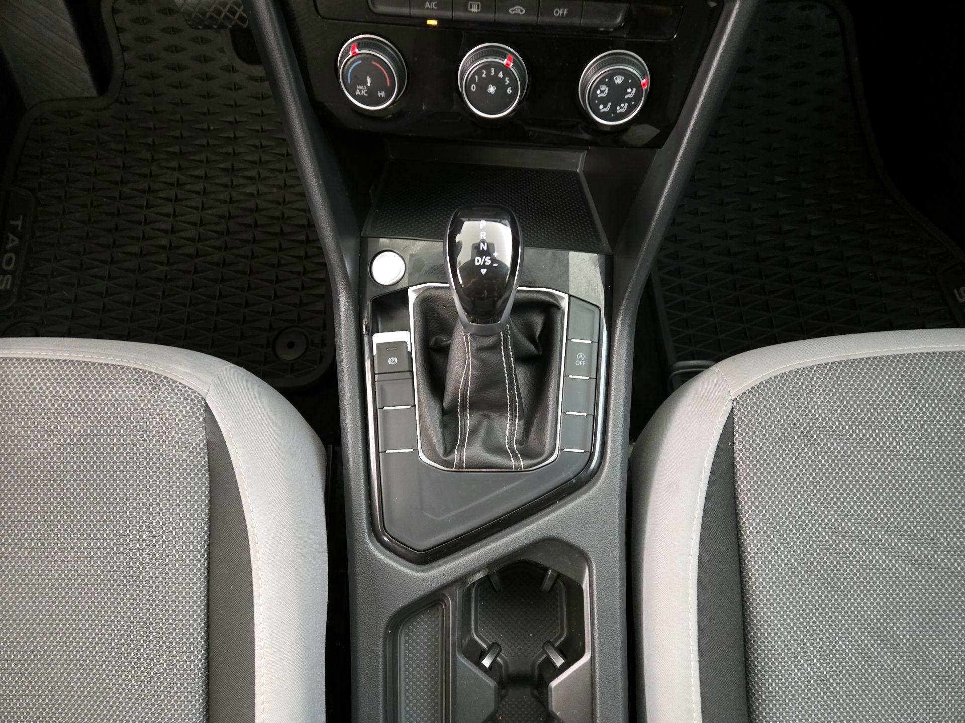 Thumbnail: 2024 Volkswagen Taos - 17