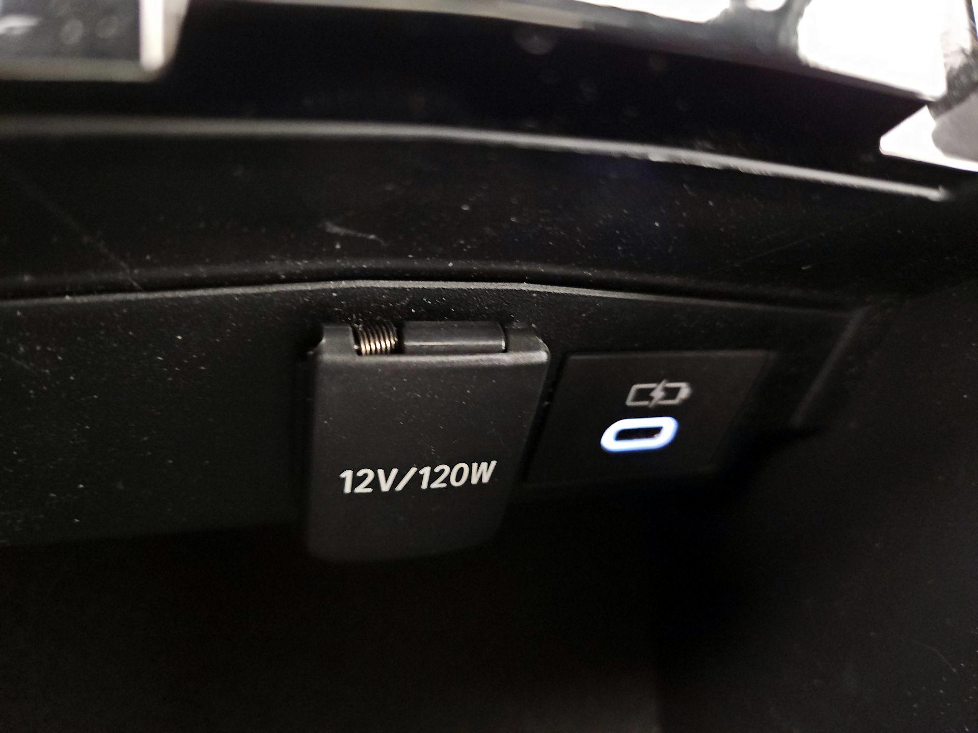 Thumbnail: 2023 Toyota Corolla - 18