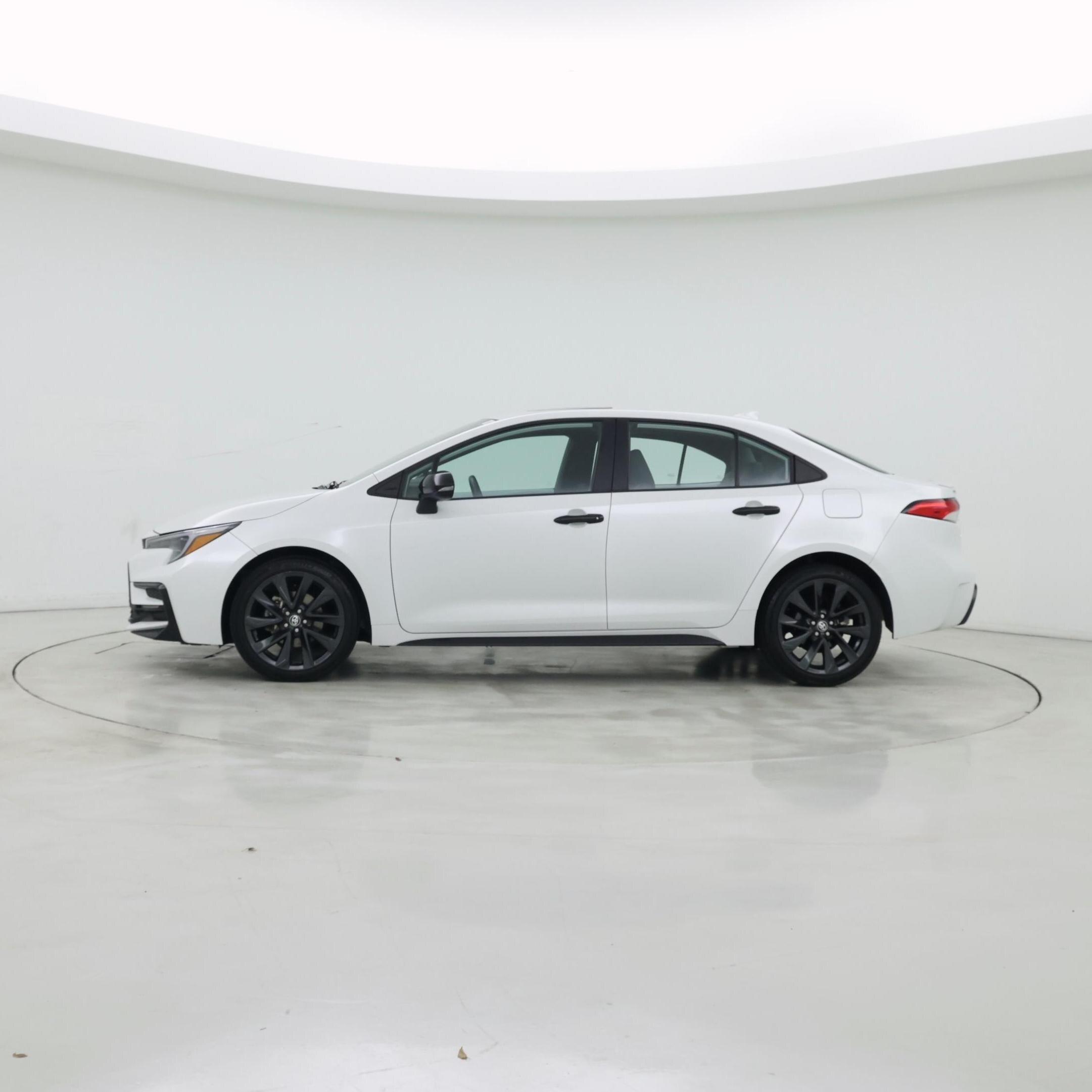 Thumbnail: 2023 Toyota Corolla - 3