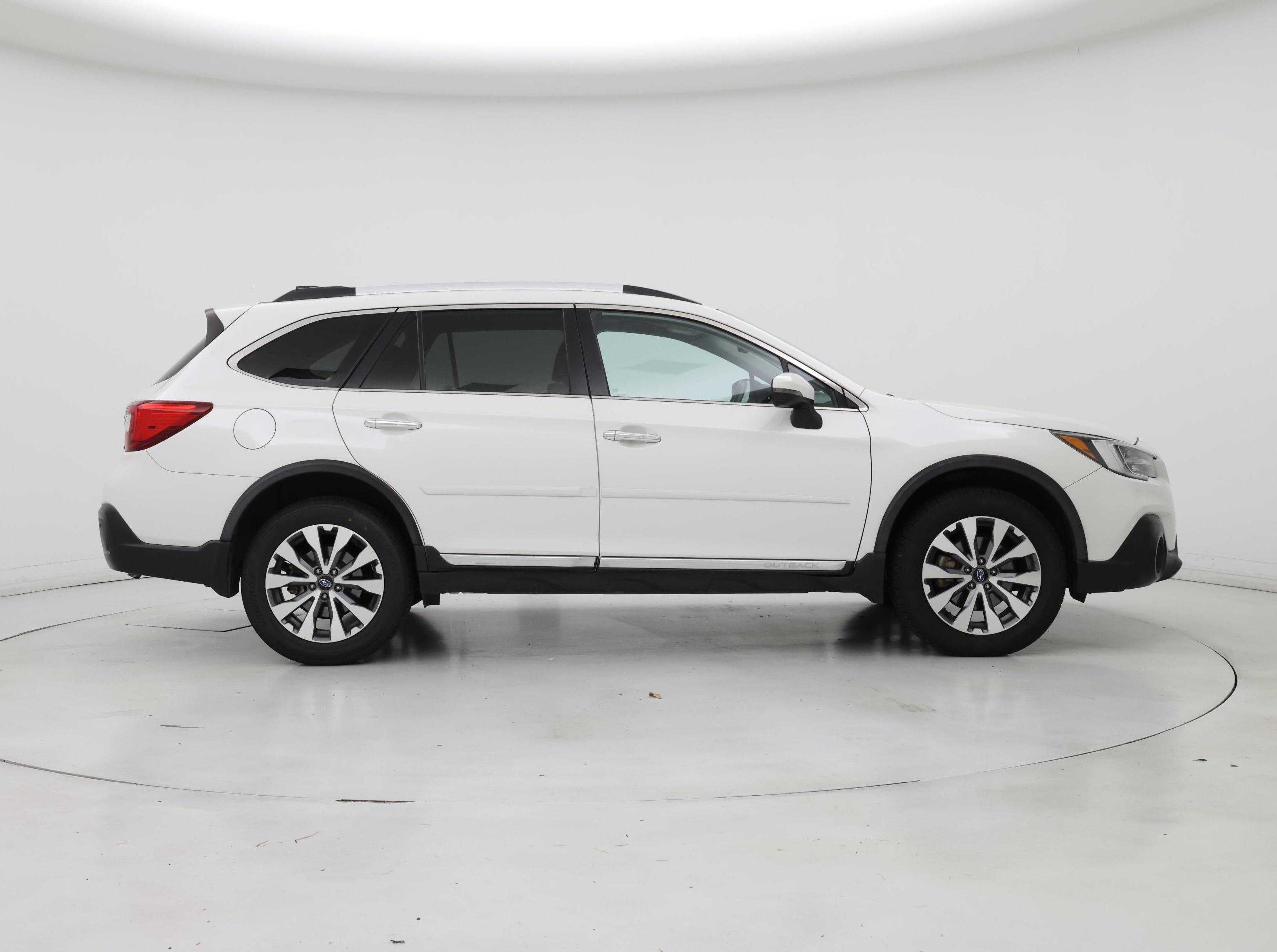 Thumbnail: 2018 Subaru Outback - 7