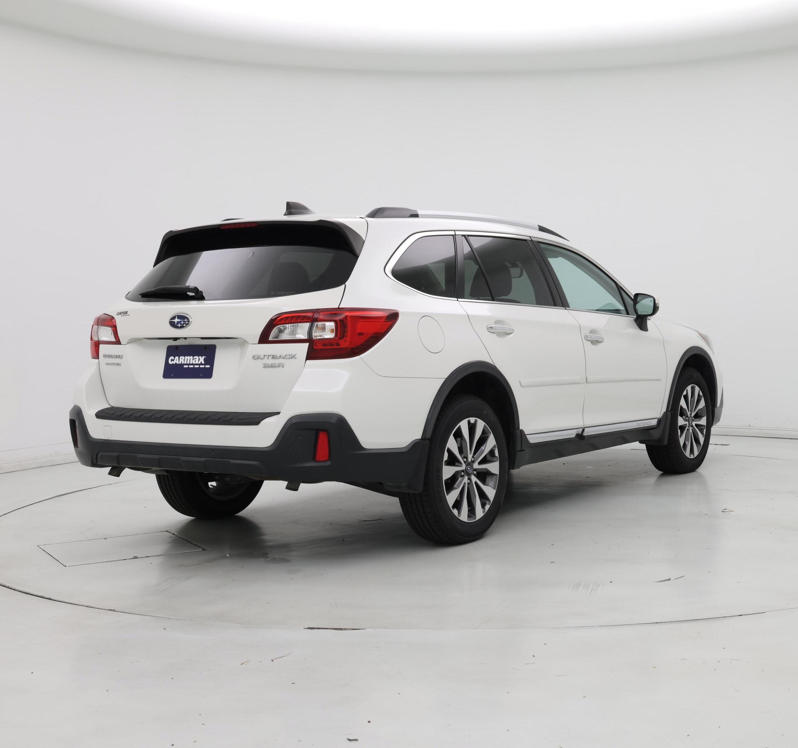 Thumbnail: 2018 Subaru Outback - 8
