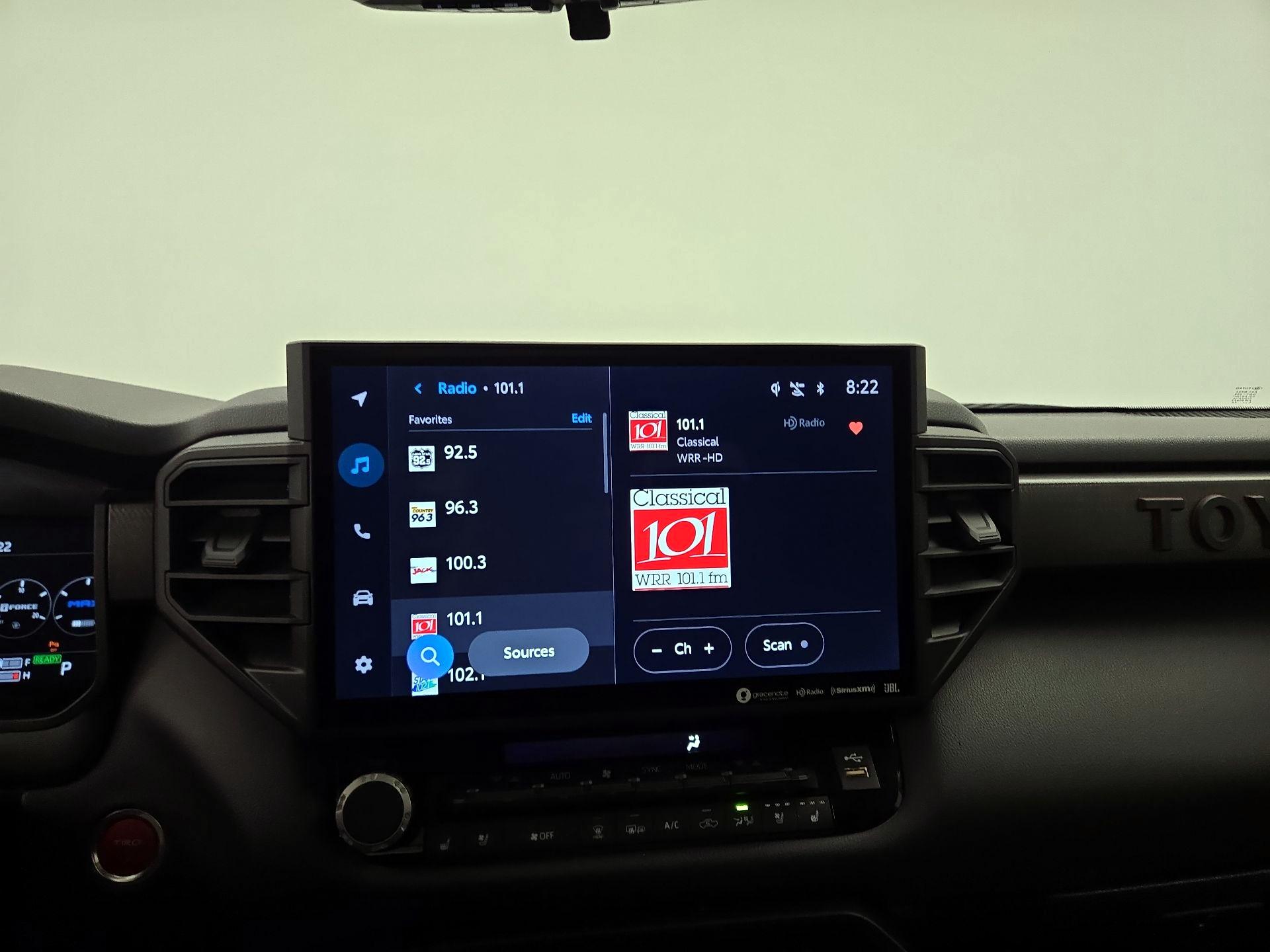 Thumbnail: 2023 Toyota Tundra - 15