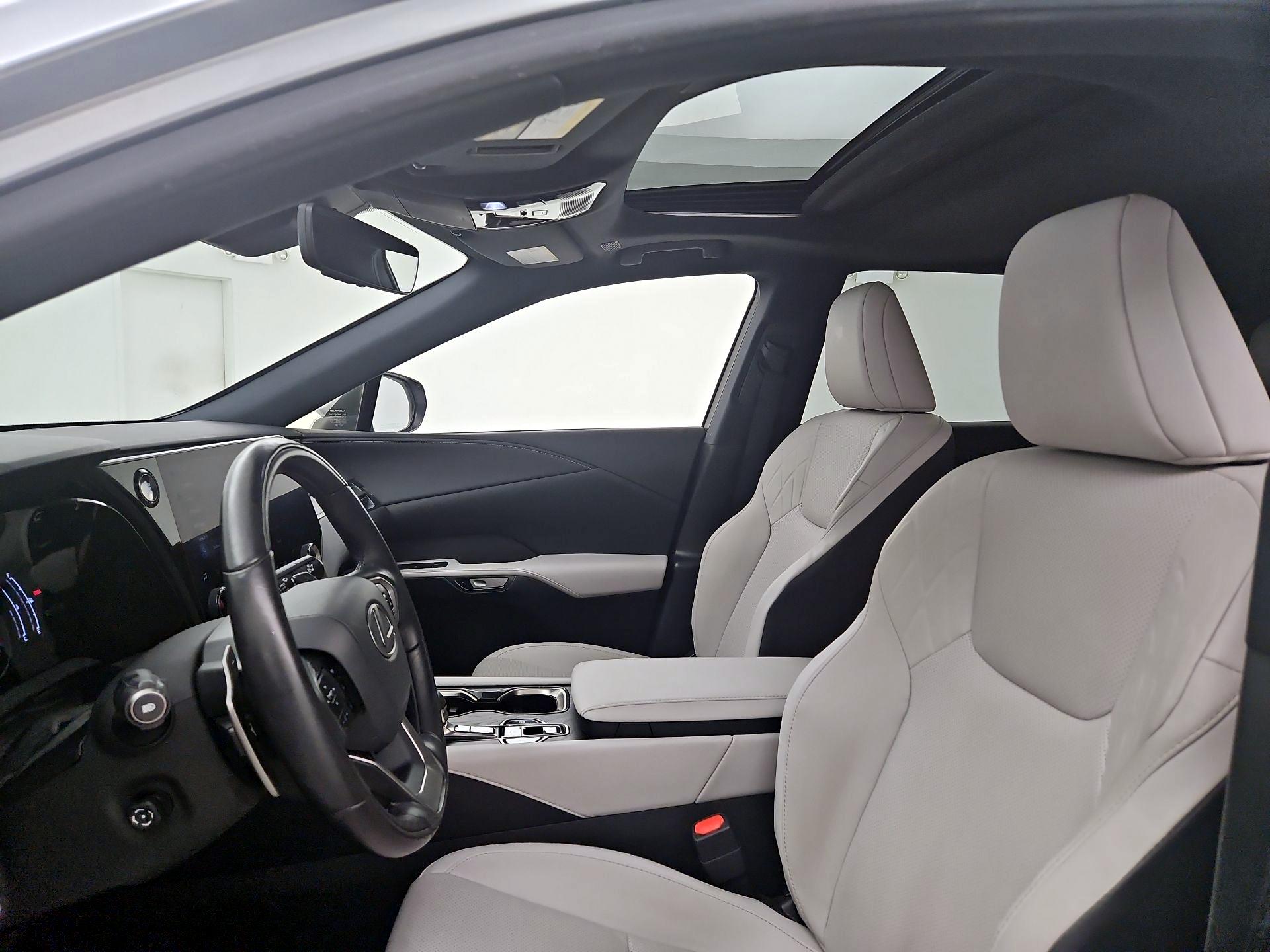 Thumbnail: 2023 Lexus RX - 19