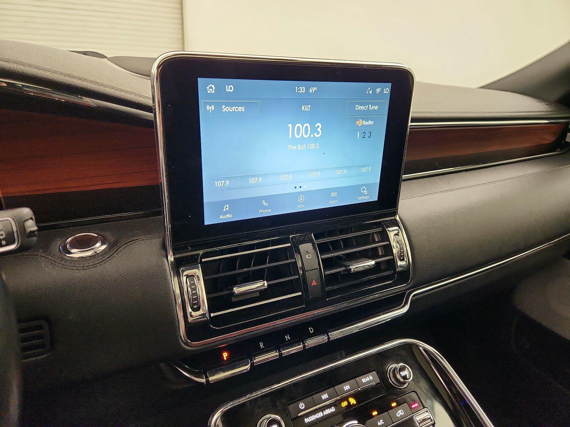 Thumbnail: 2020 Lincoln Navigator - 16