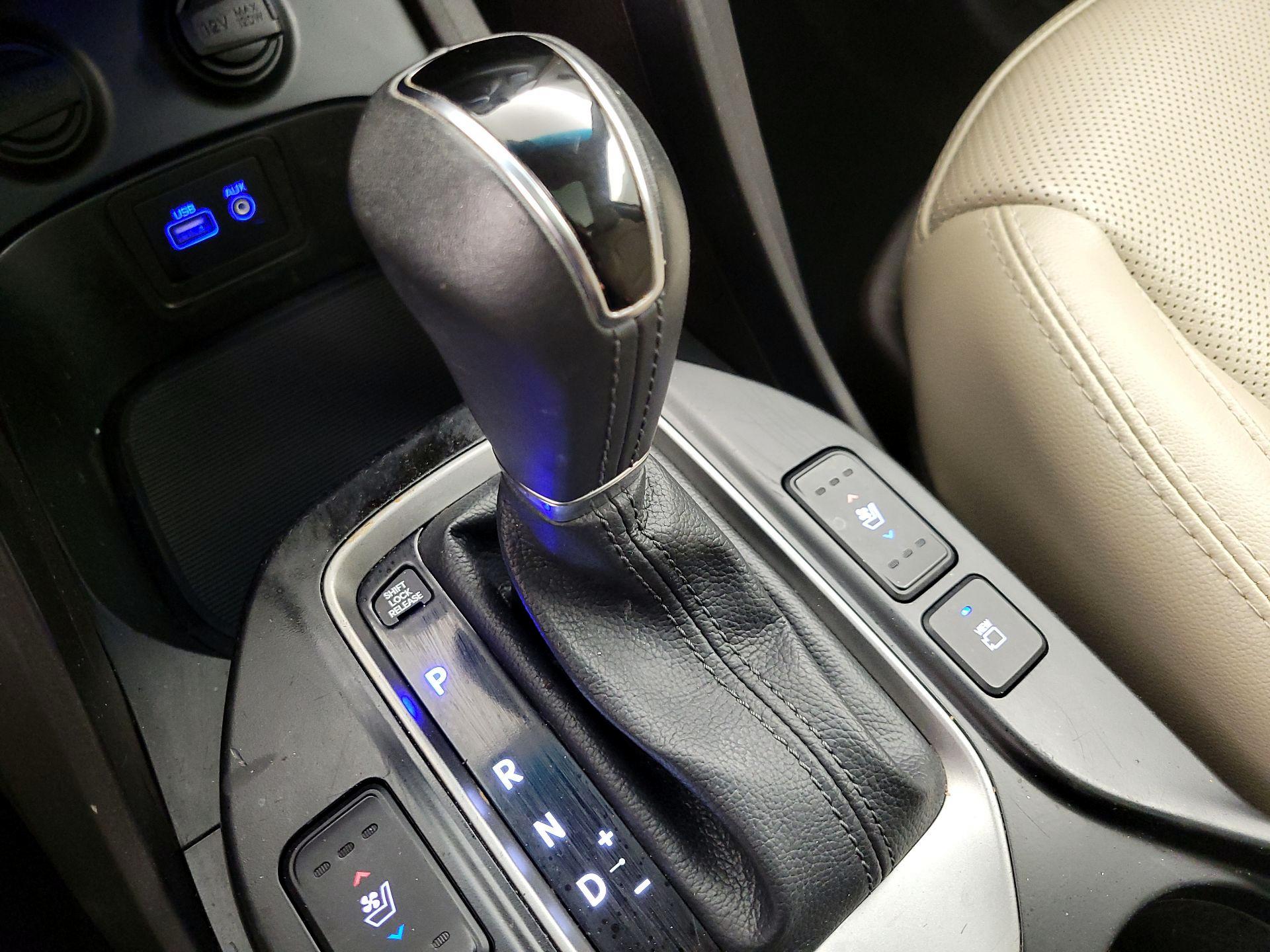 Thumbnail: 2018 Hyundai Santa Fe - 18