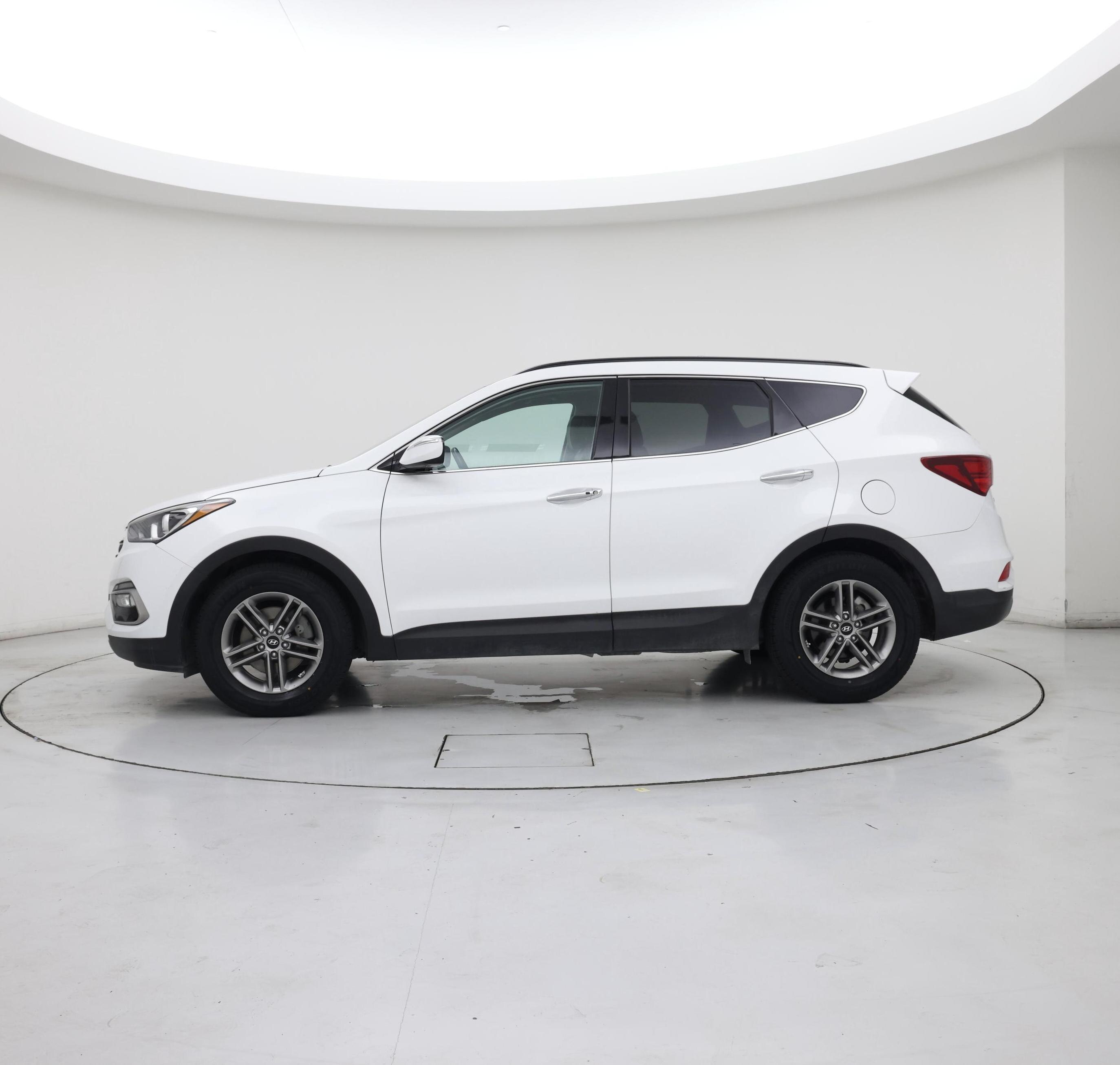 Thumbnail: 2018 Hyundai Santa Fe - 3