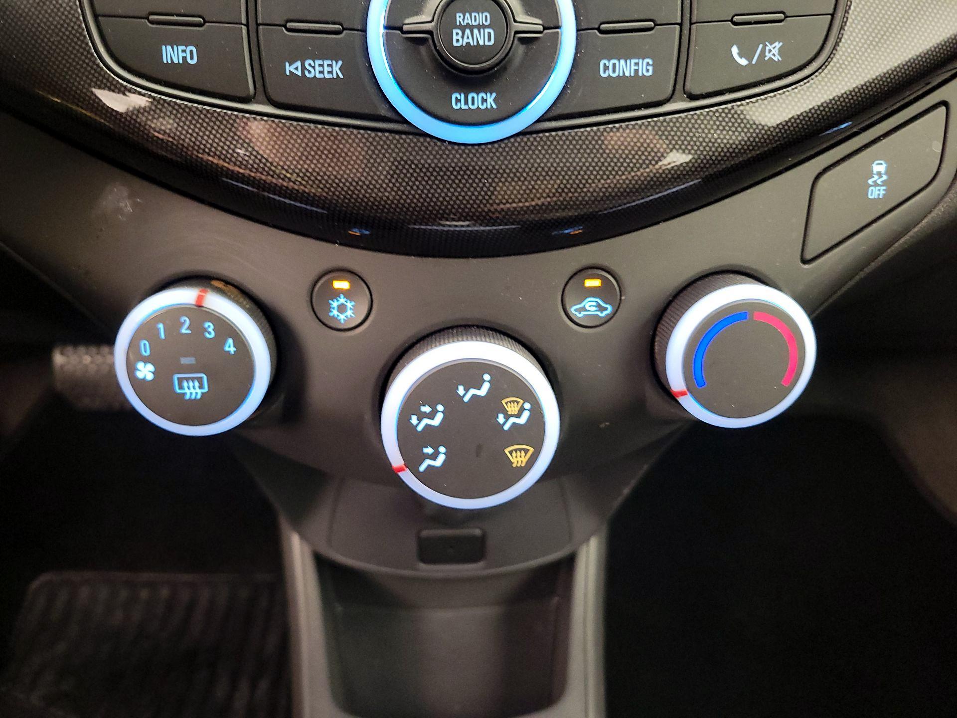 Thumbnail: 2014 Chevrolet Spark - 15