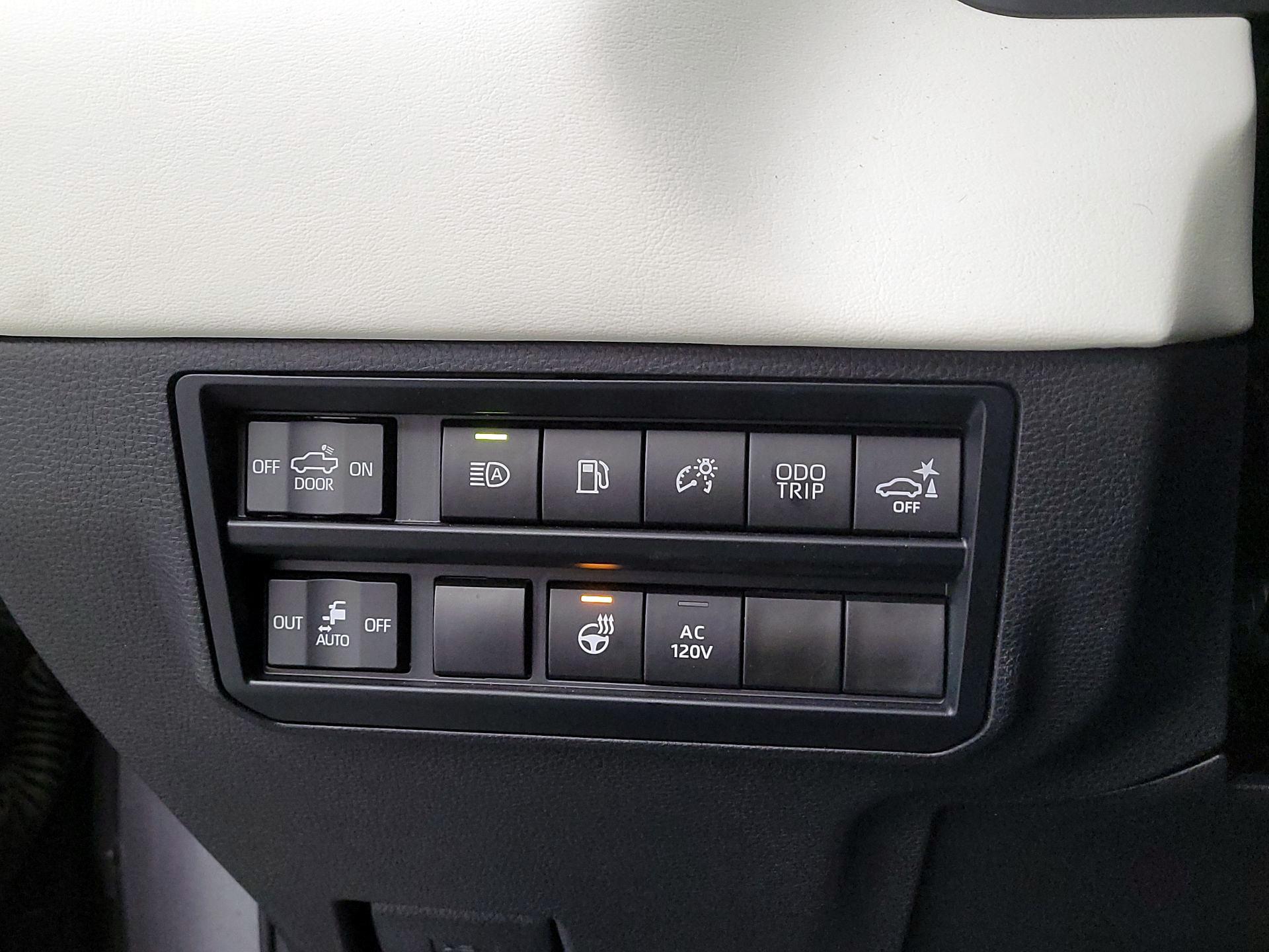 Thumbnail: 2024 Toyota Tundra - 13