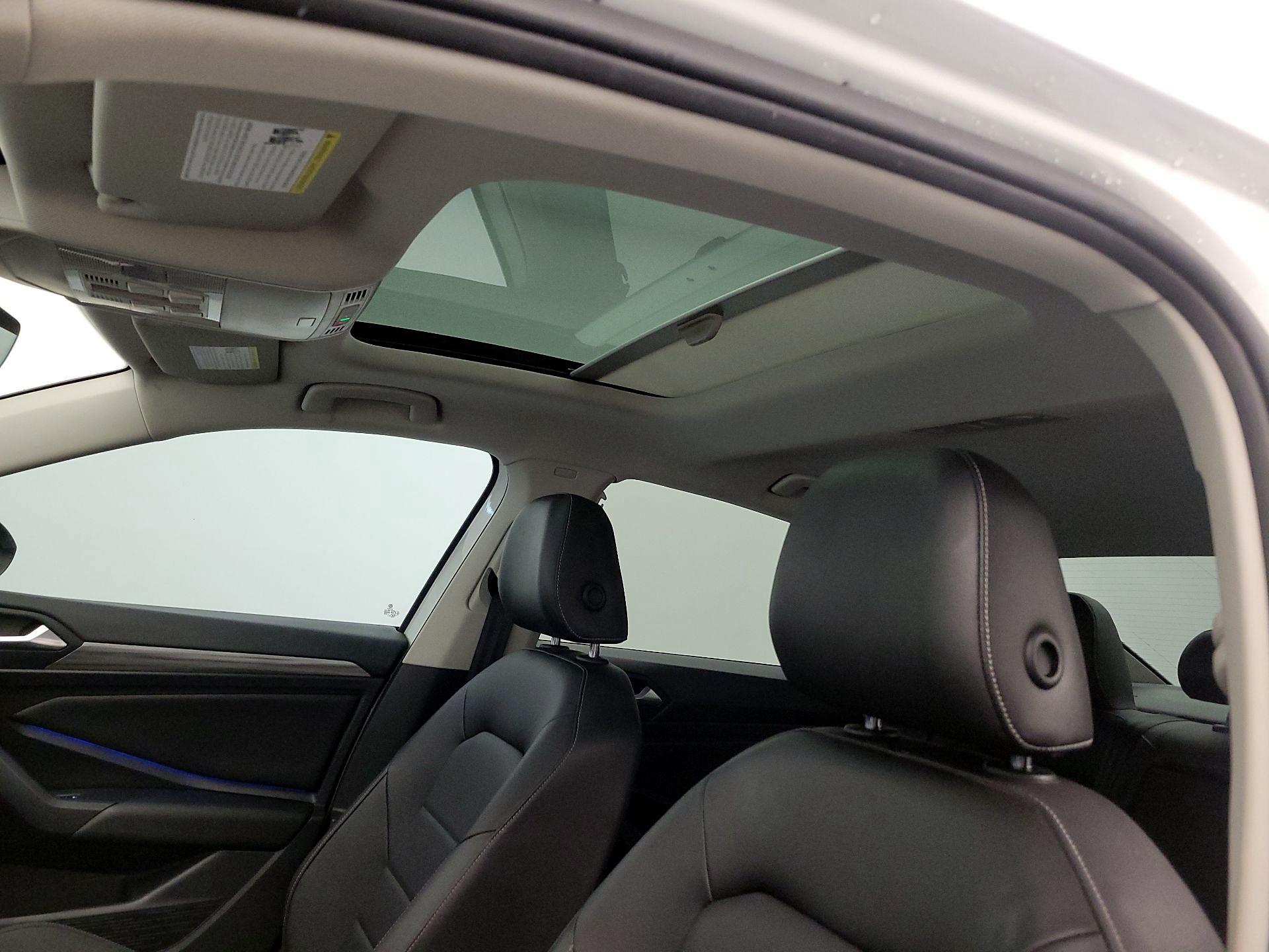 Thumbnail: 2021 Volkswagen Jetta - 19