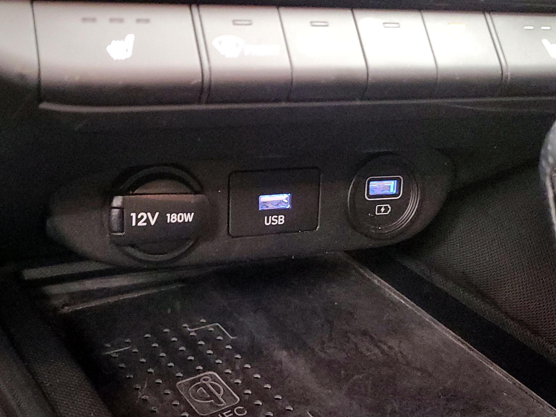 Thumbnail: 2022 Hyundai Elantra - 18