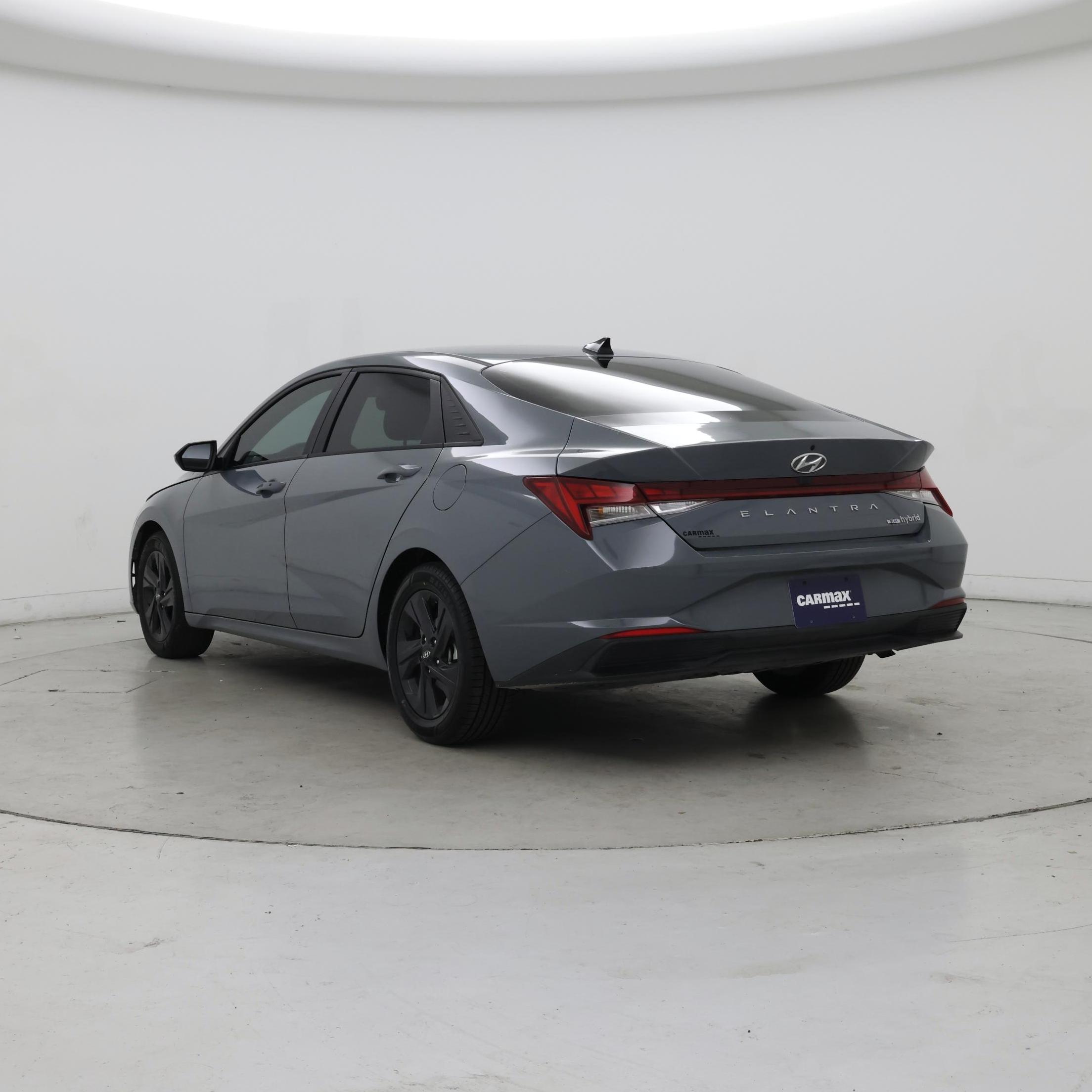 Thumbnail: 2022 Hyundai Elantra - 2