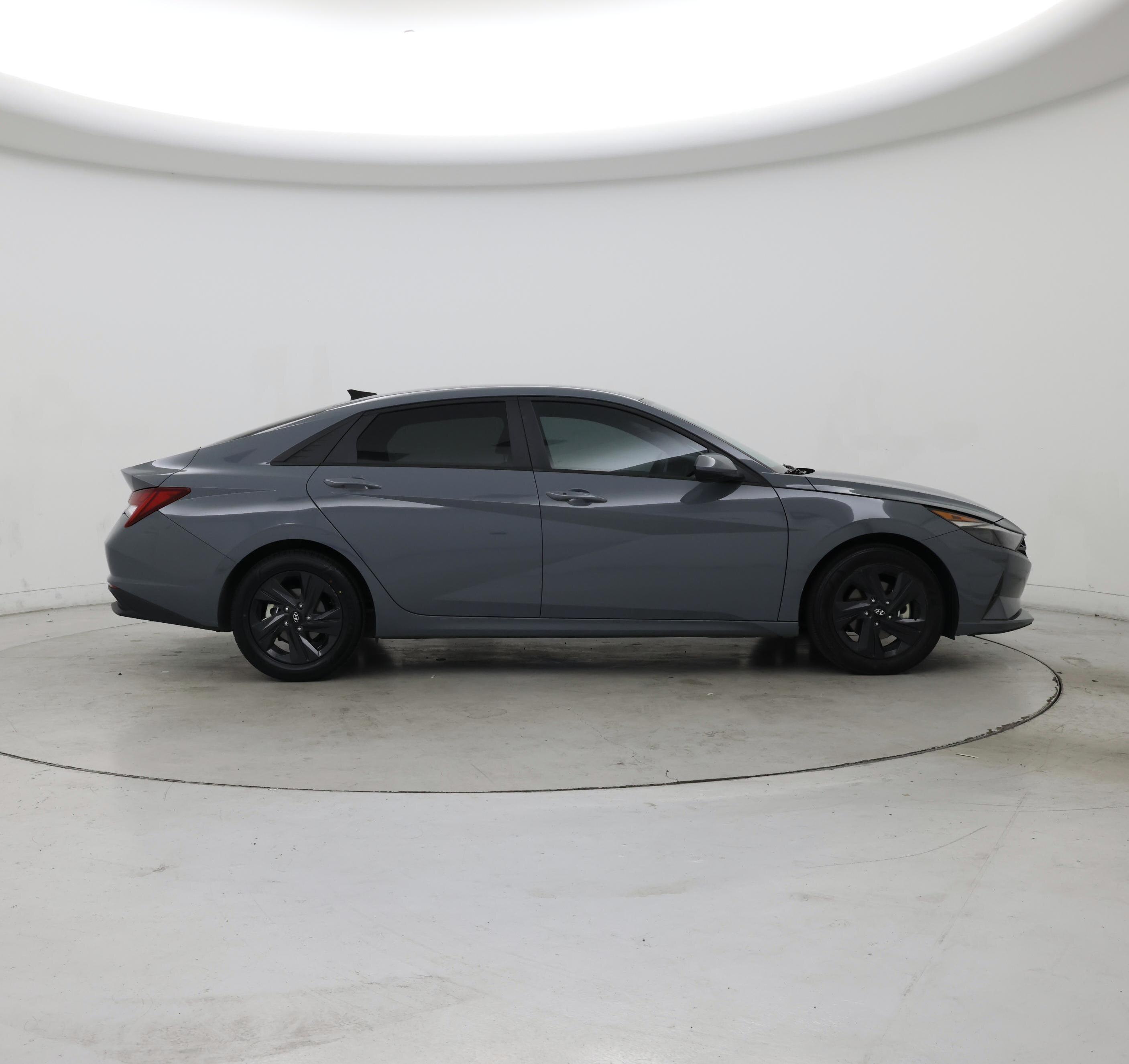 Thumbnail: 2022 Hyundai Elantra - 7