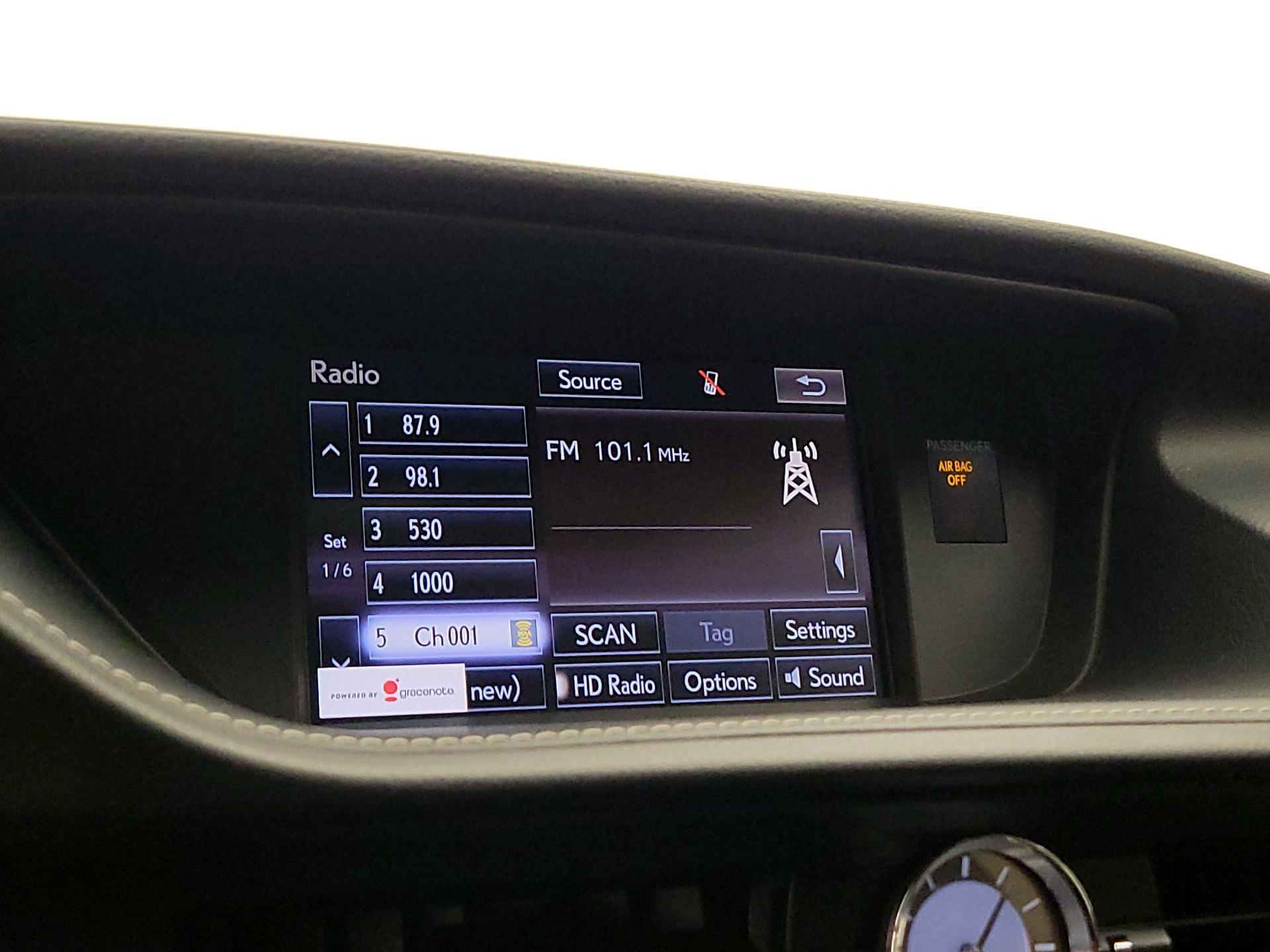 Thumbnail: 2016 Lexus ES - 16