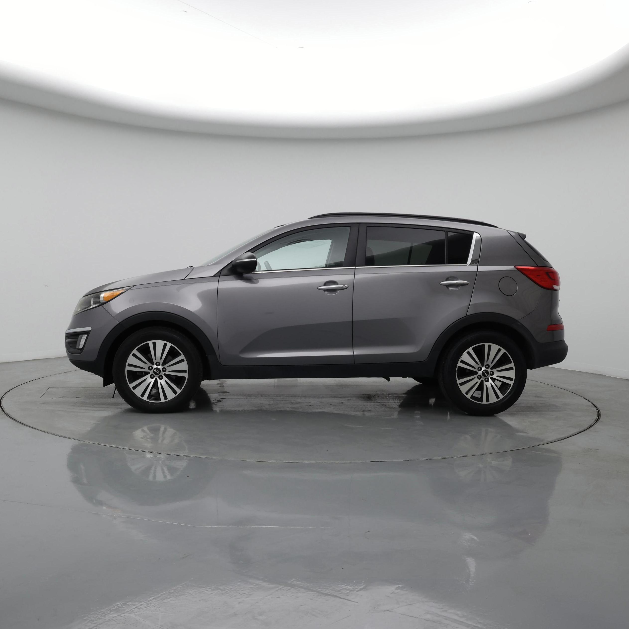 Thumbnail: 2015 Kia Sportage - 3