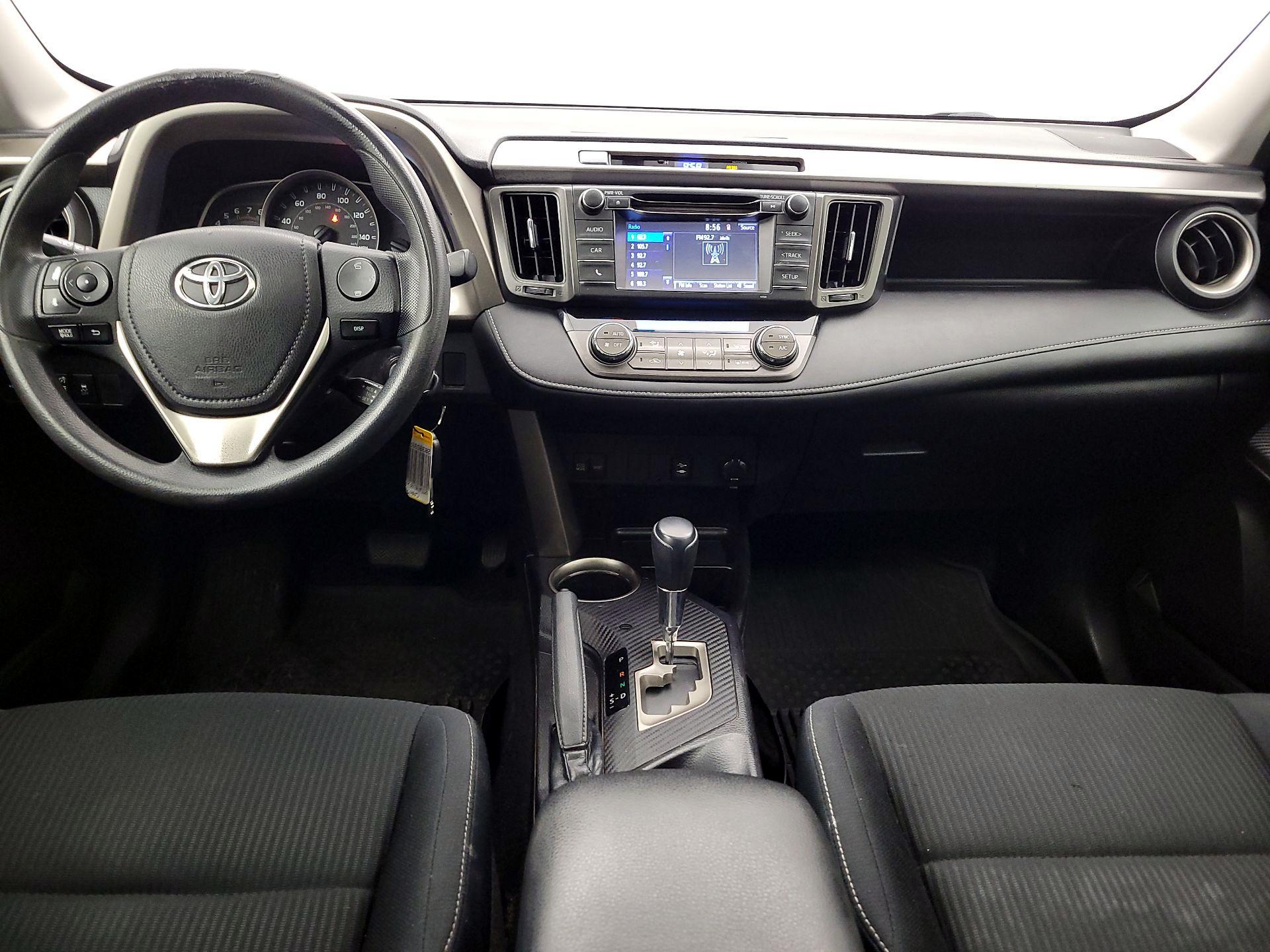 Thumbnail: 2015 Toyota RAV4 - 9