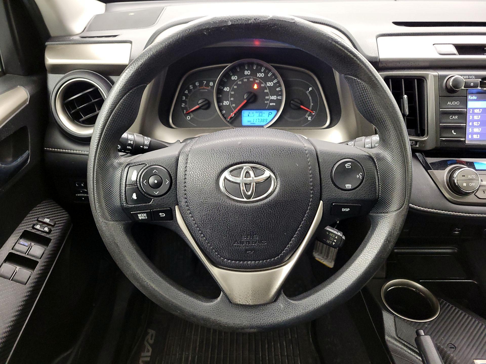 Thumbnail: 2015 Toyota RAV4 - 10