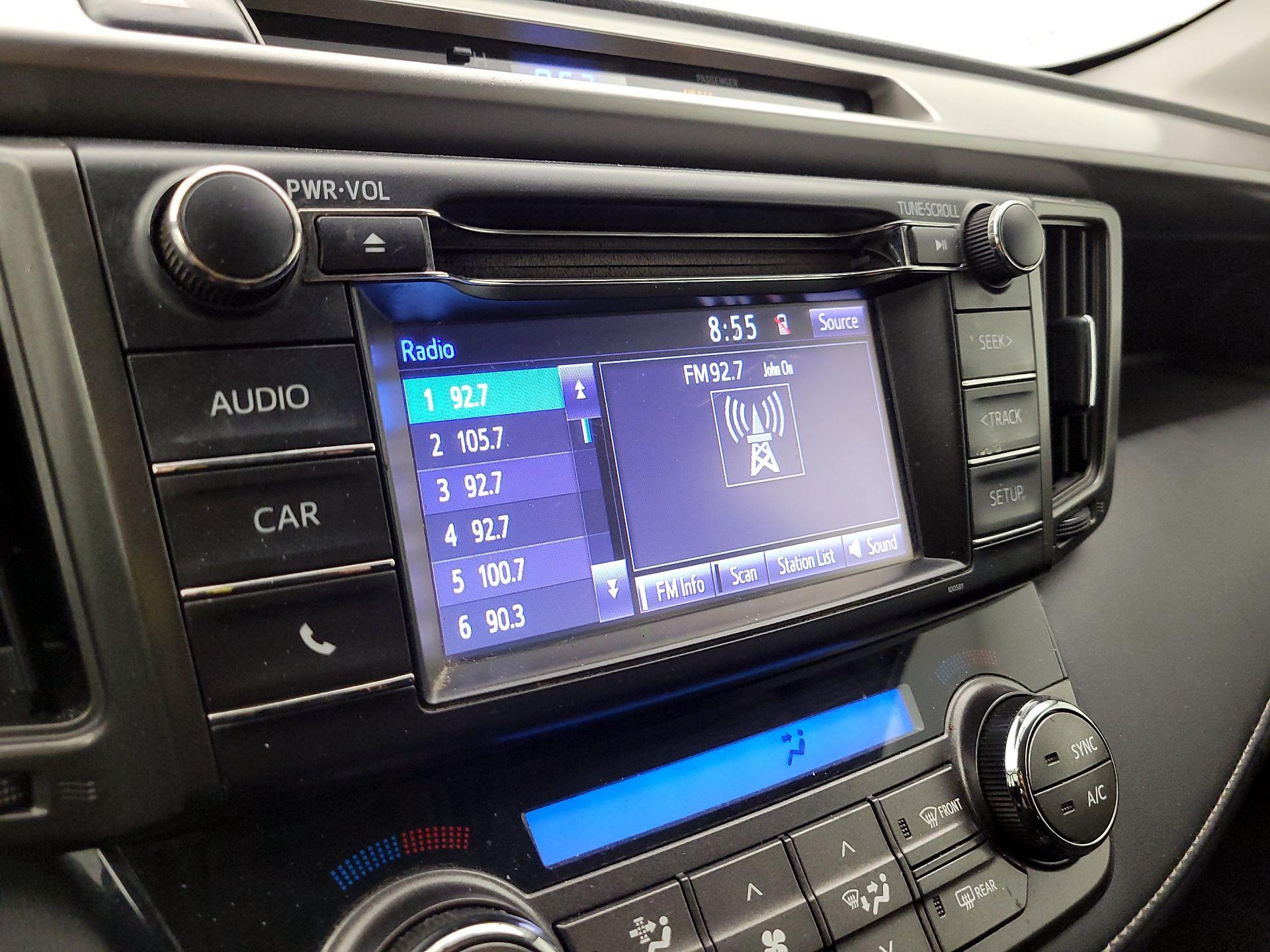 Thumbnail: 2015 Toyota RAV4 - 15